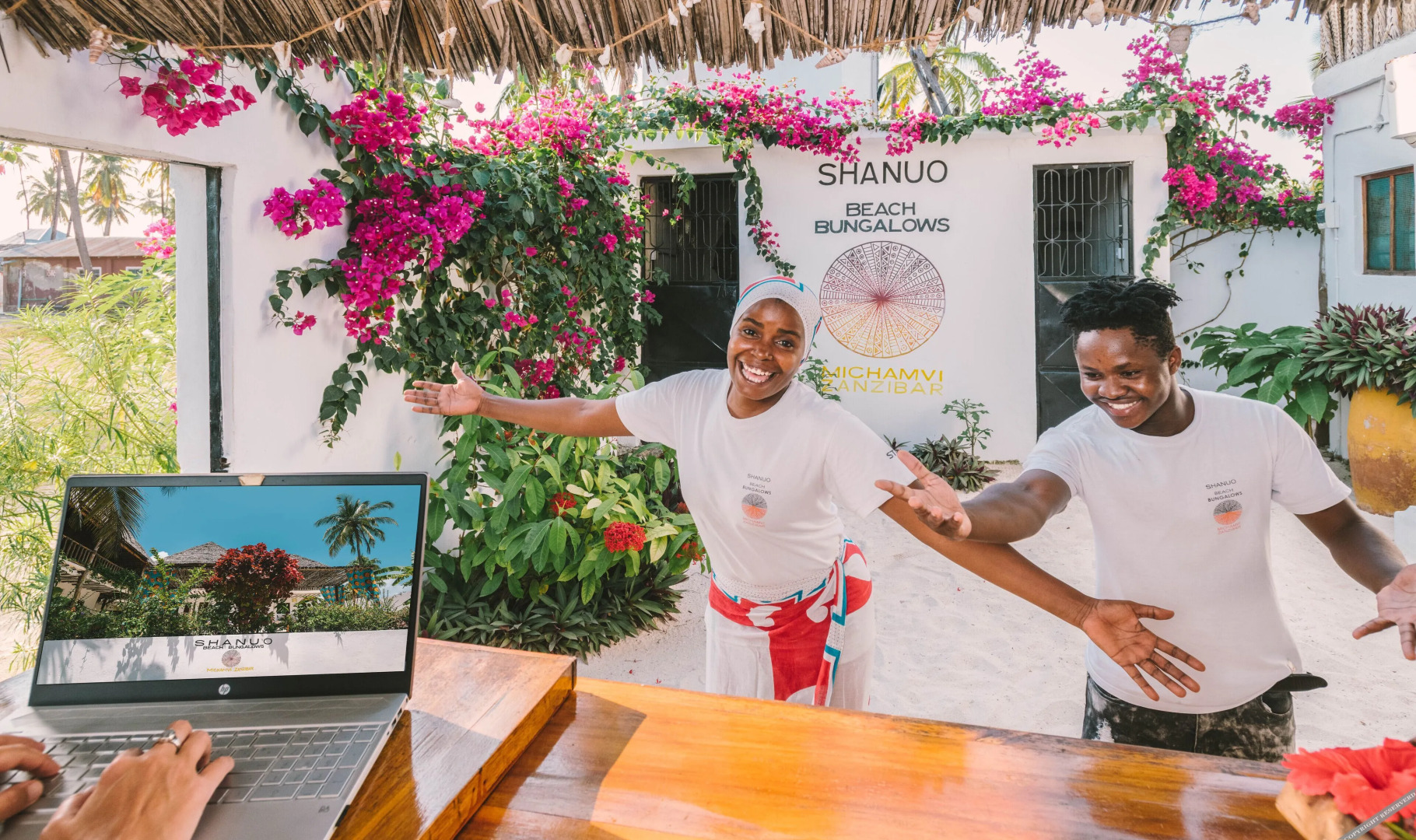 Shanuo Beach Bungalows