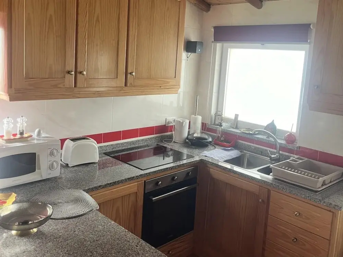 1 bed - Sleeps 4 - Pets - Balcony - Mtn View
