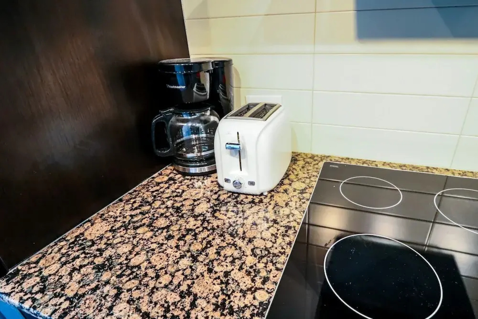 The Ice Condos North Tower by Lavish Suites