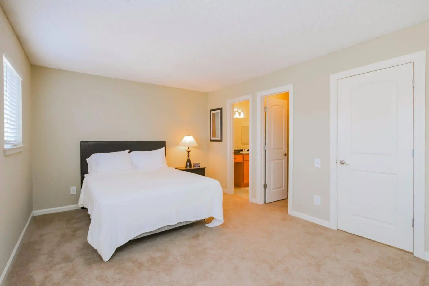 Vanderbilt Exclusives by YouRent