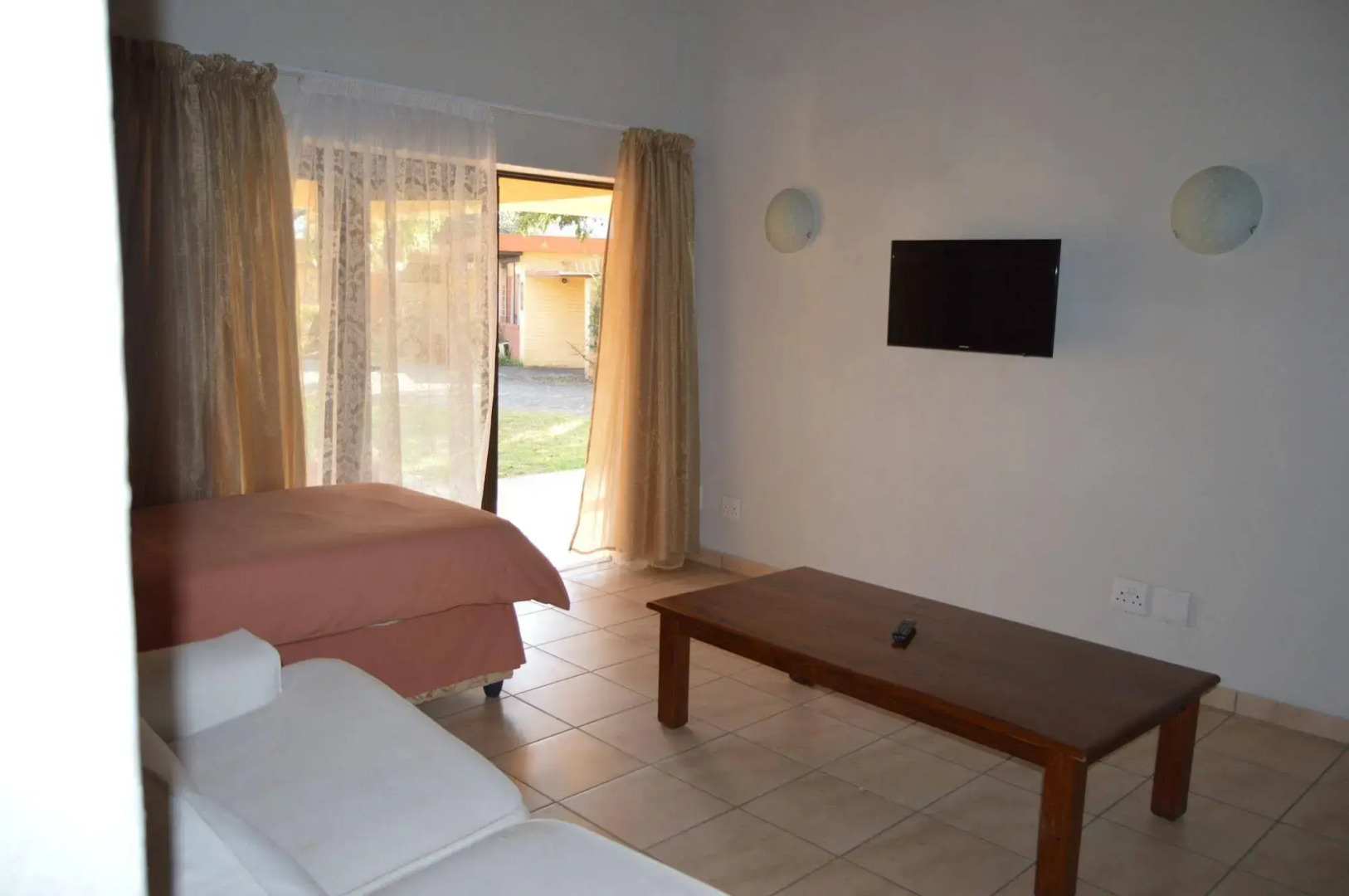 Floreat Riverside Lodge and Spa