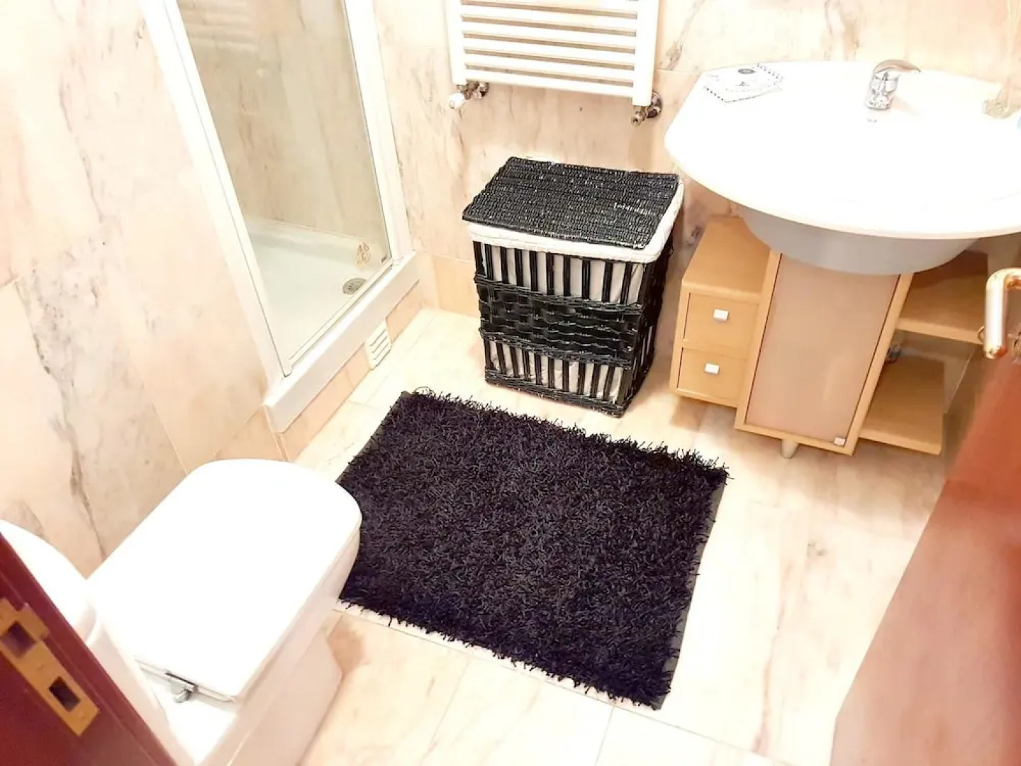 House With 3 Bedrooms in Charneca de Caparica, With Enclosed Garden an