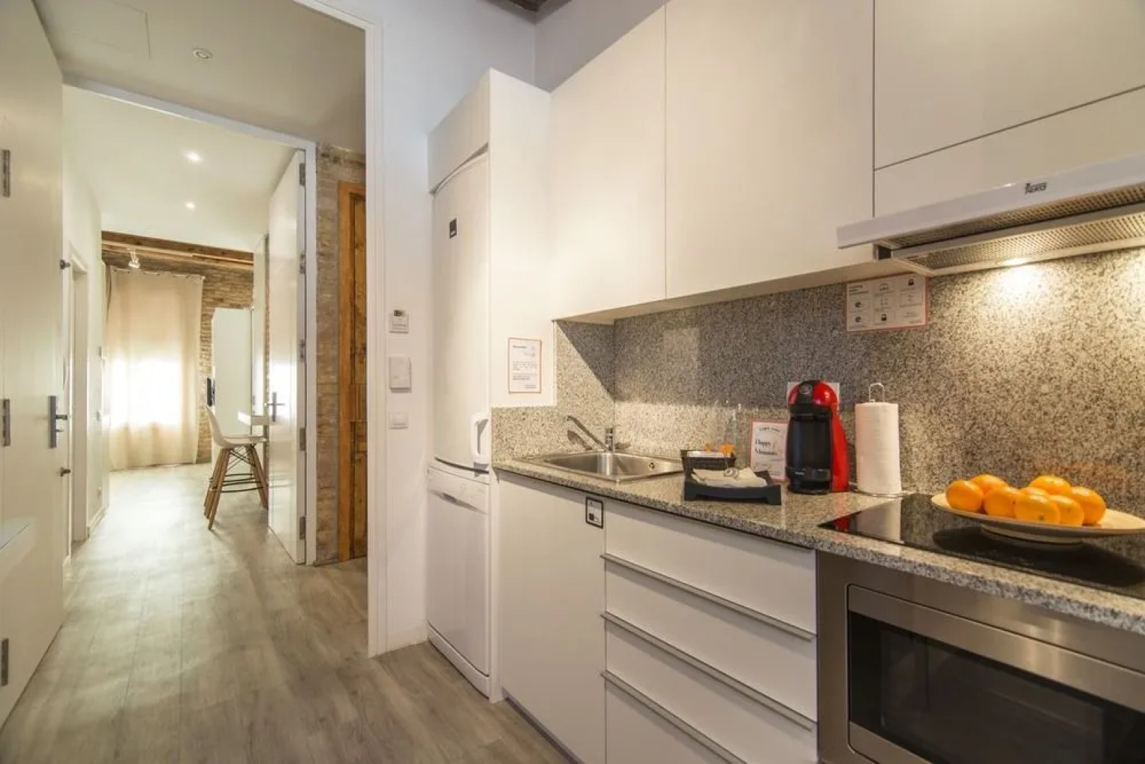 Happy People Sagrada Familia