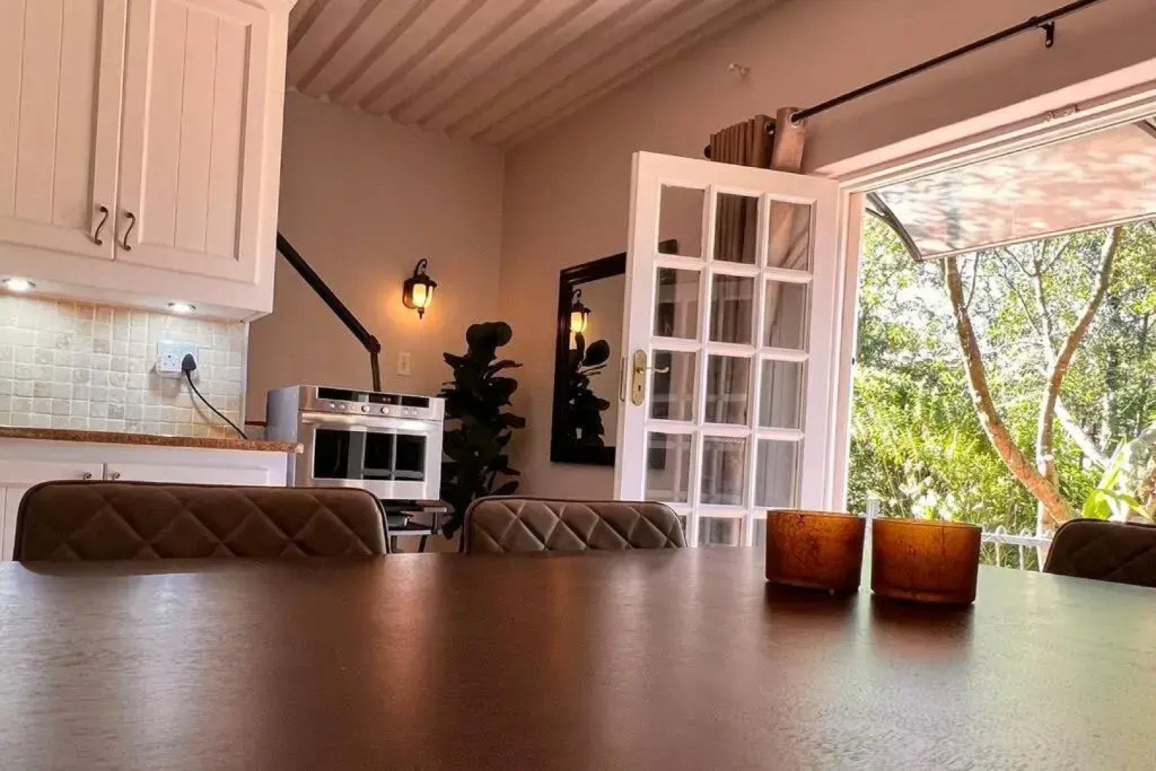 Elm Tree House - Dullstroom - holiday home