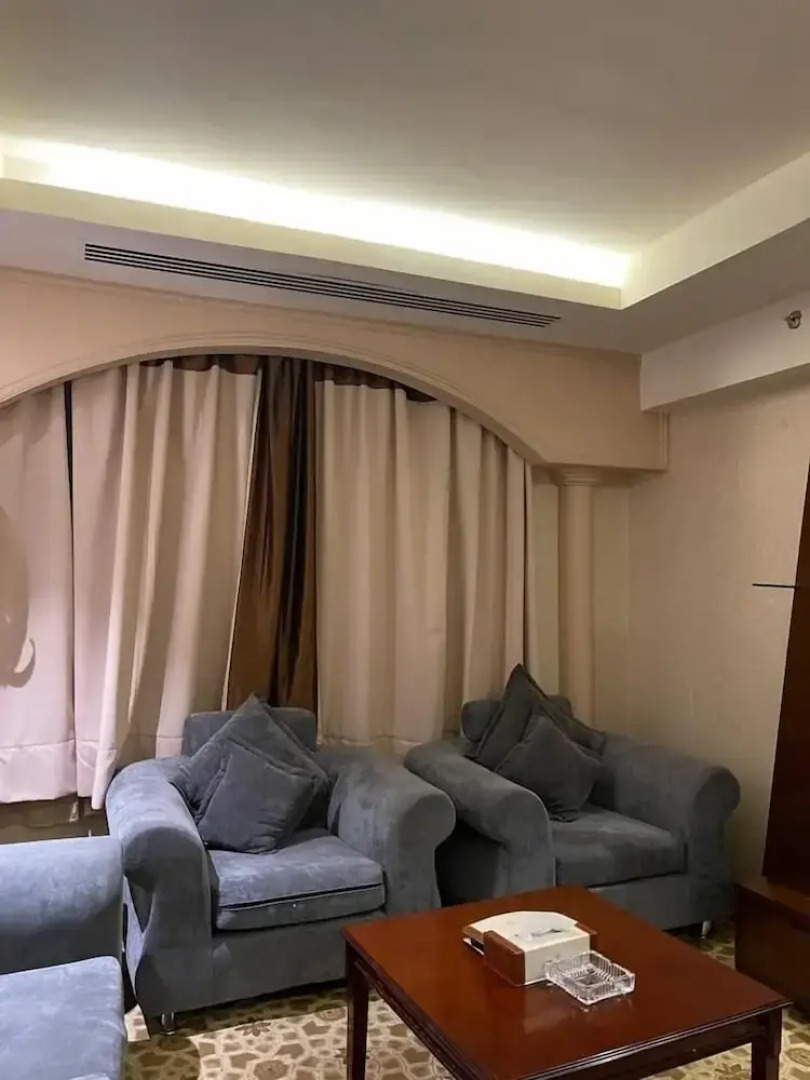 dra sanam servied appartements