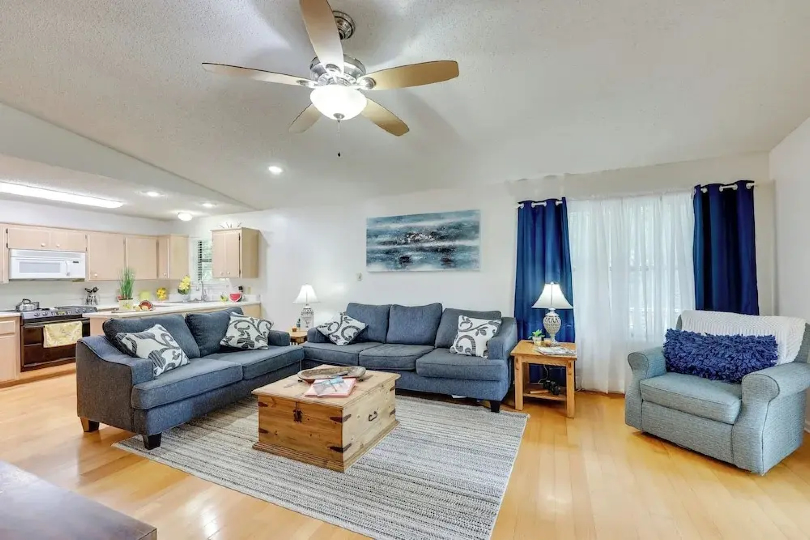 Lakefront Home w/ Kayaks & Dock in Hot Springs!