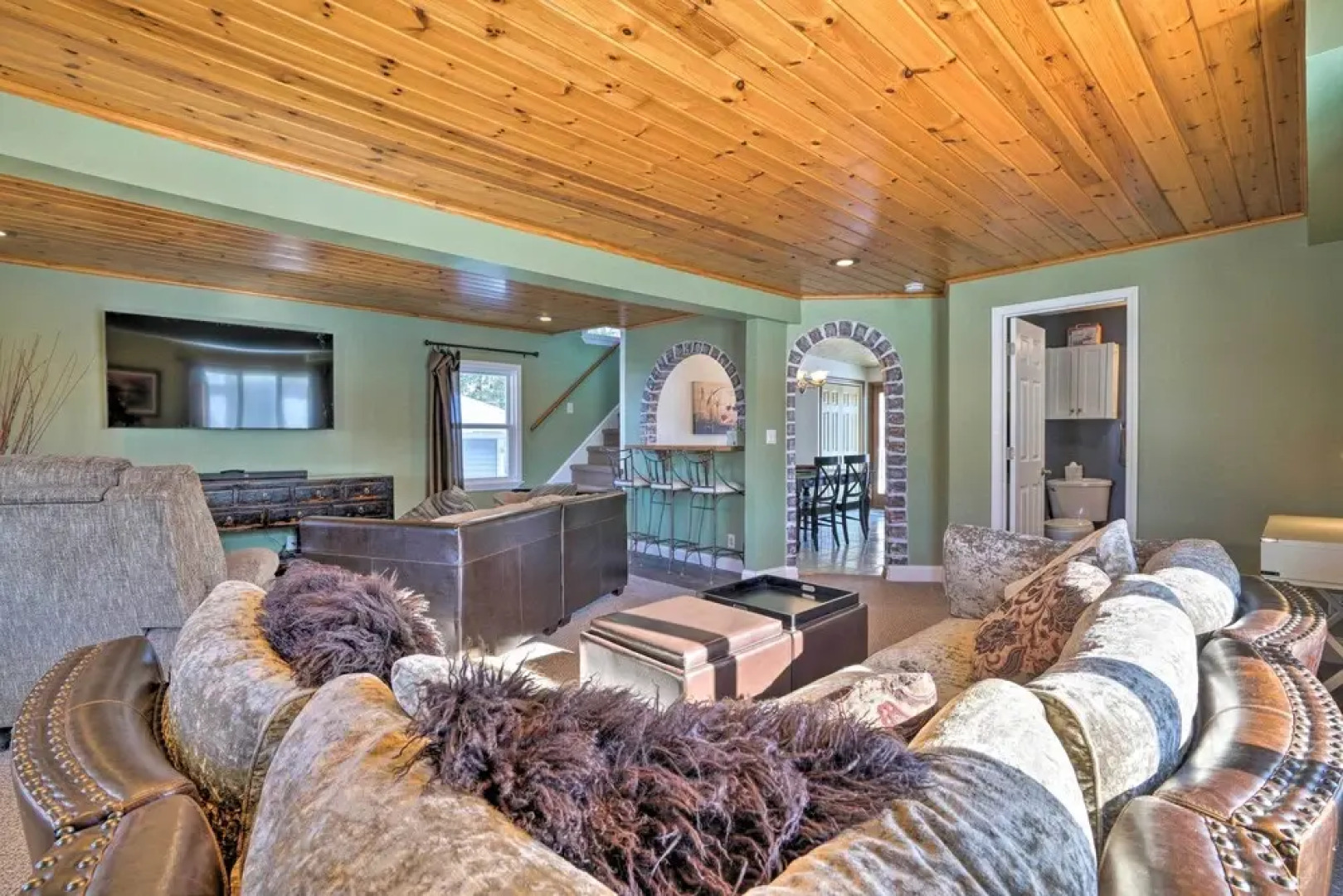 Lake Chautauqua Home < 1/2 Mile to Town & Water