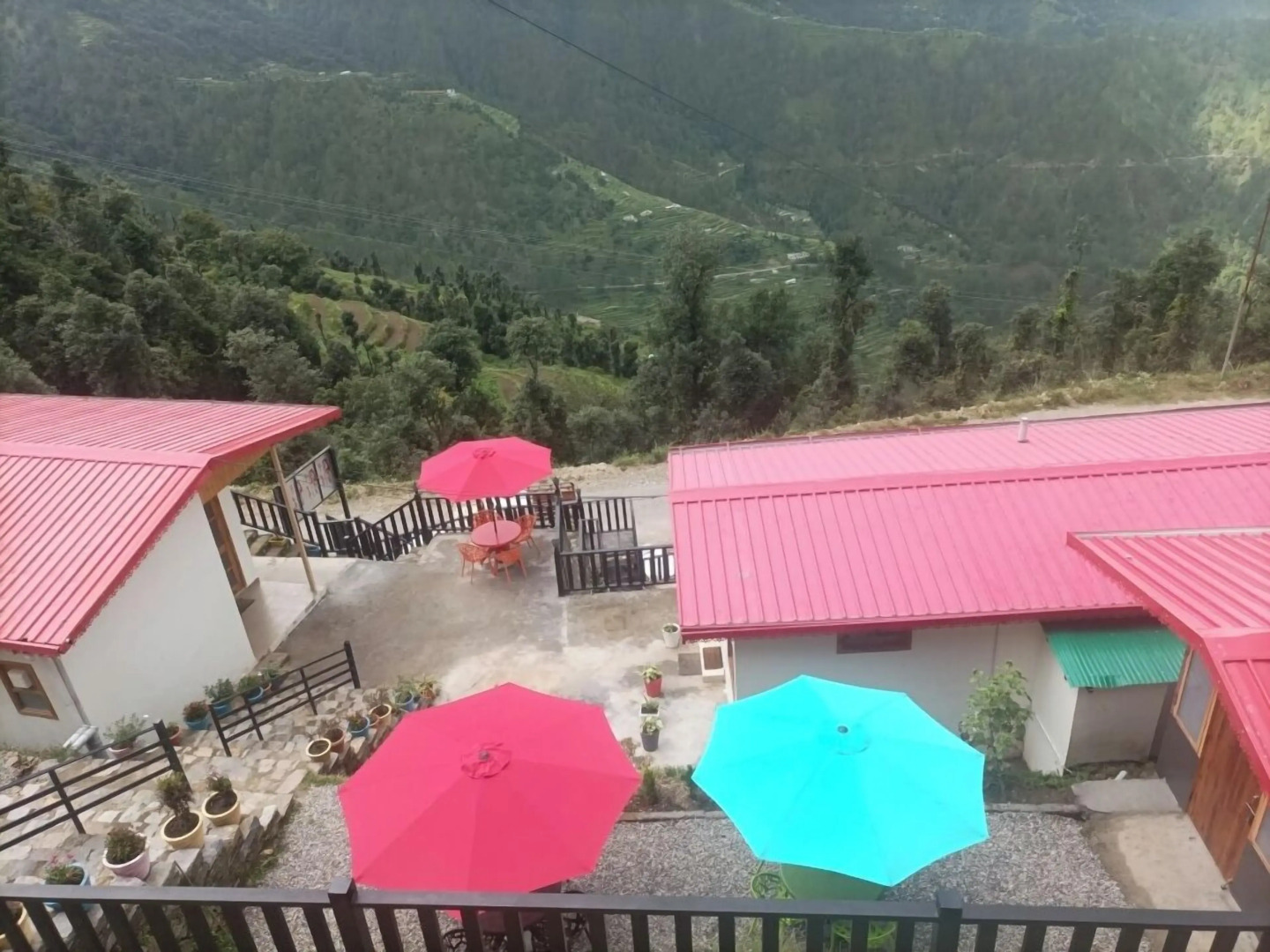 The Vintage Hill Village - Himalayan Boutique Resort