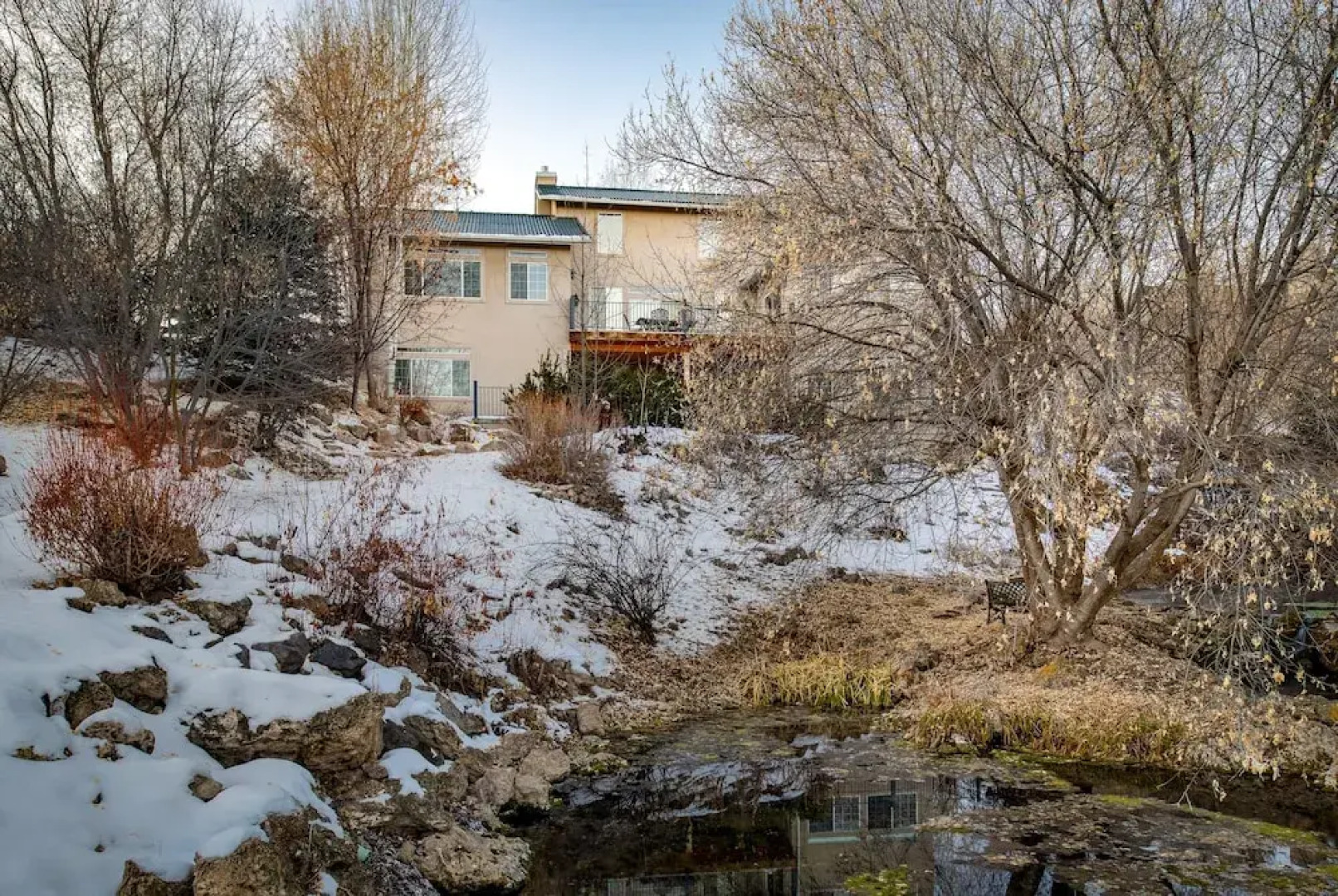 Family Getaway~hot Tub, Ice Castles & Tubing Hs 5 Bedroom Home by RedAwning