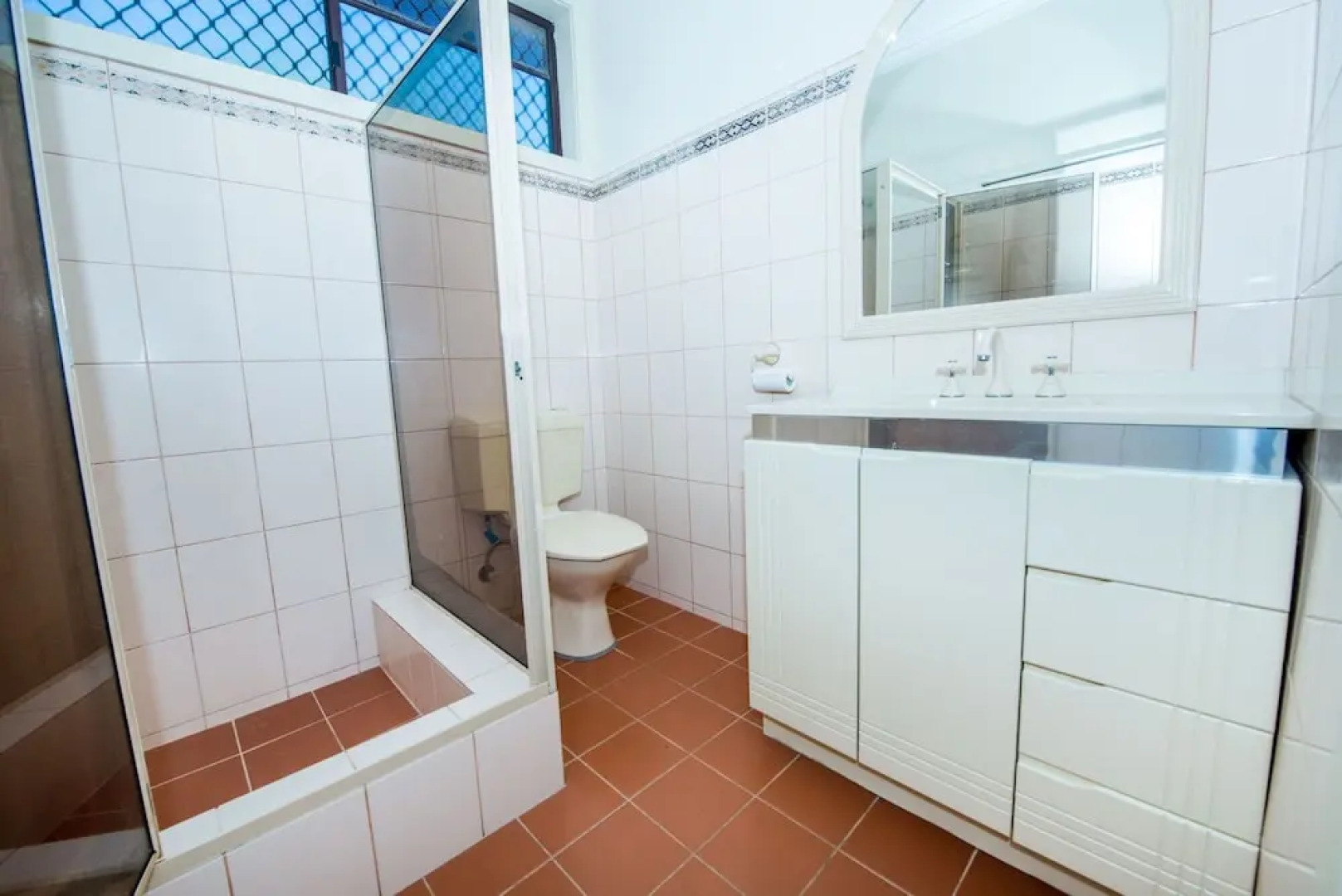 Shoal Bay Avenue Unit 7