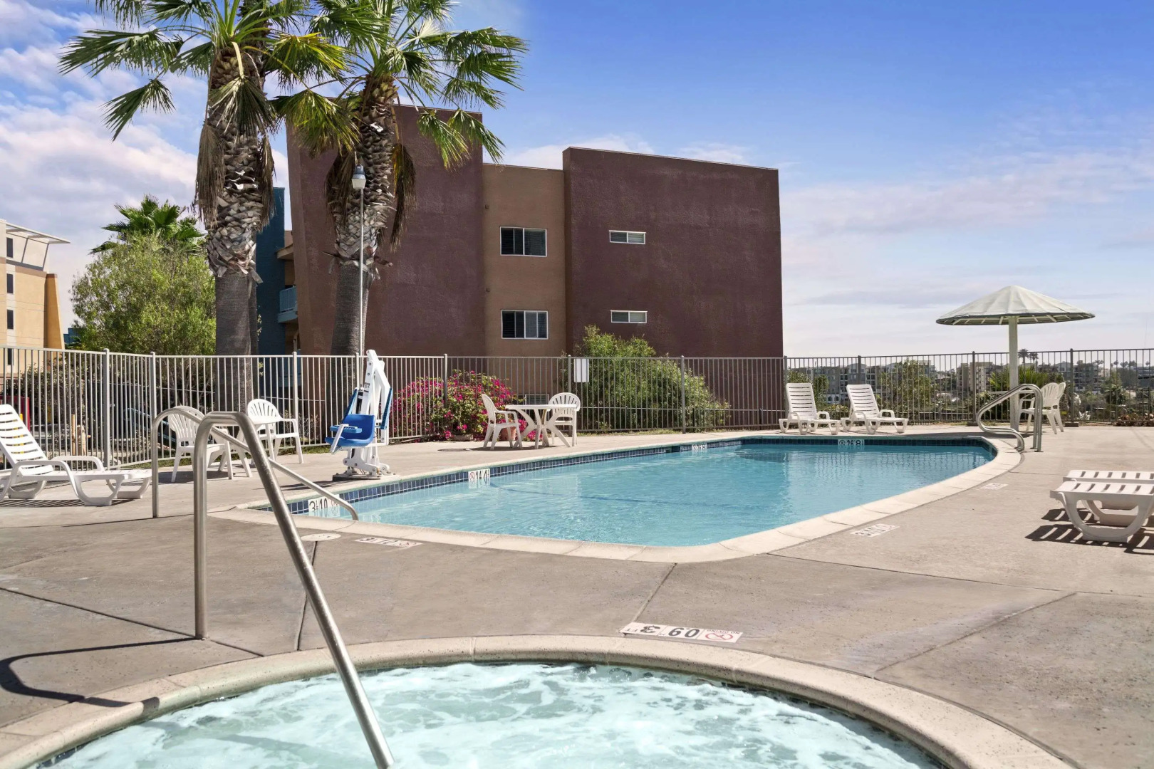 Days Inn by Wyndham Oceanside