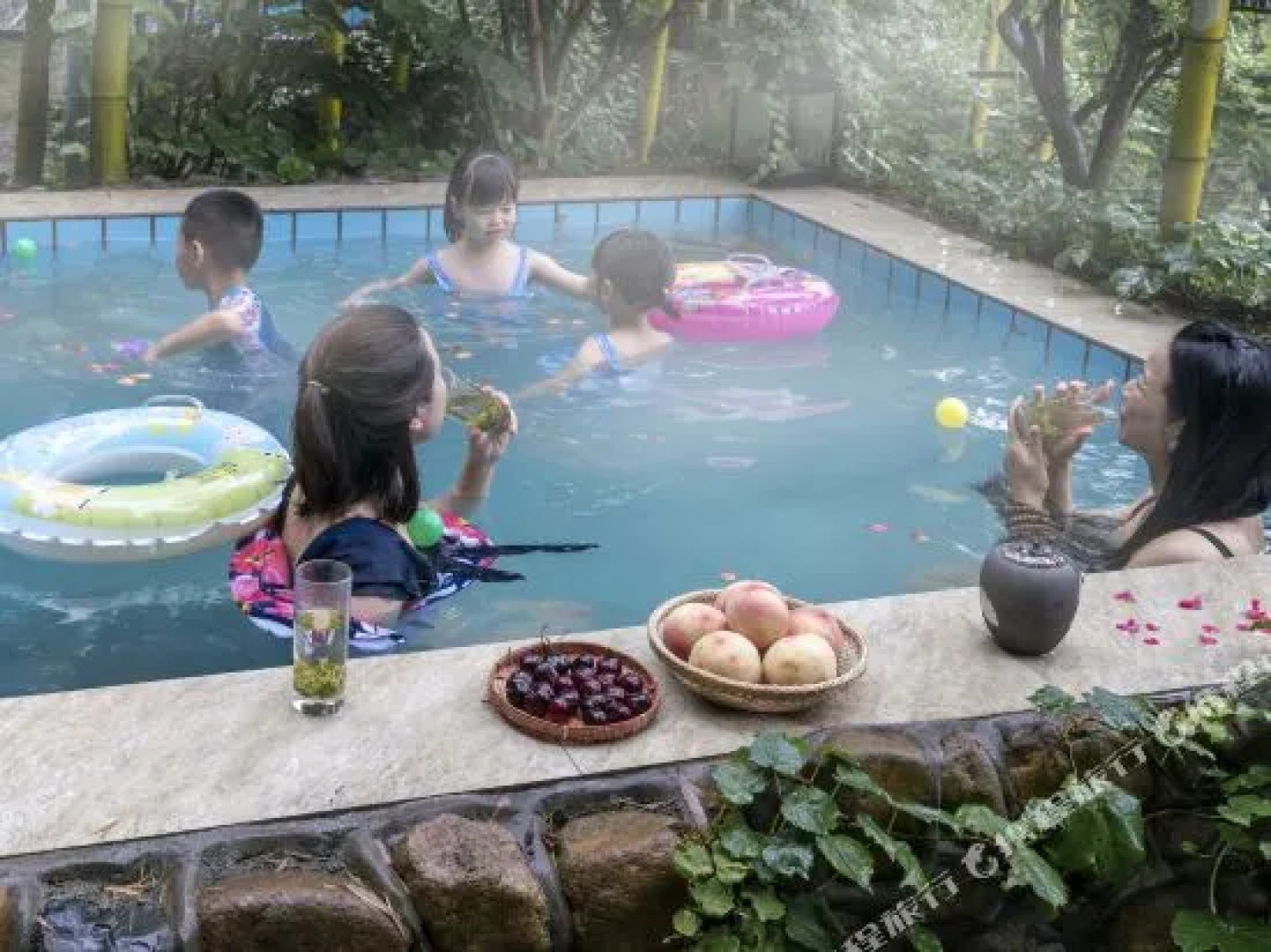 Shan Po Shang Hot Spring Resort