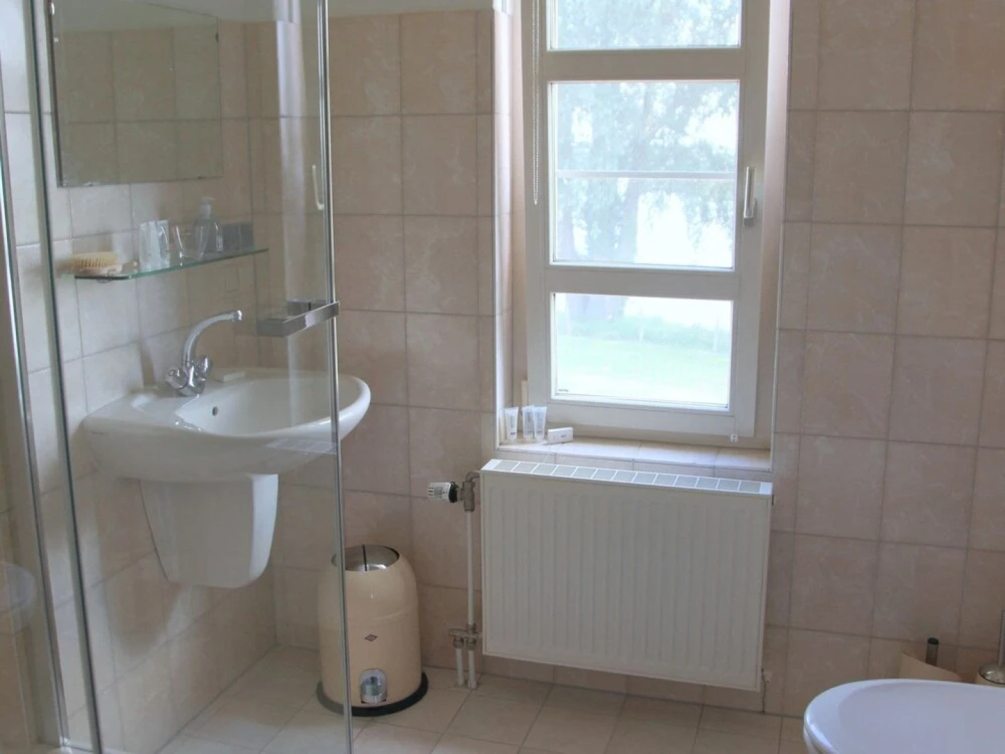 Luxurious, Detached Holiday Home Right by the Water