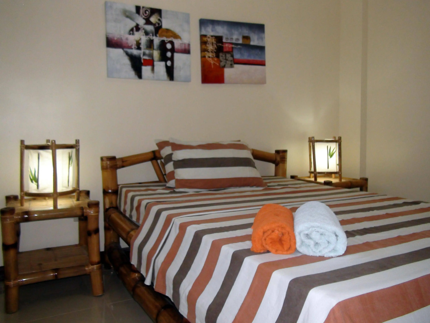 Squares Beachside Apartments