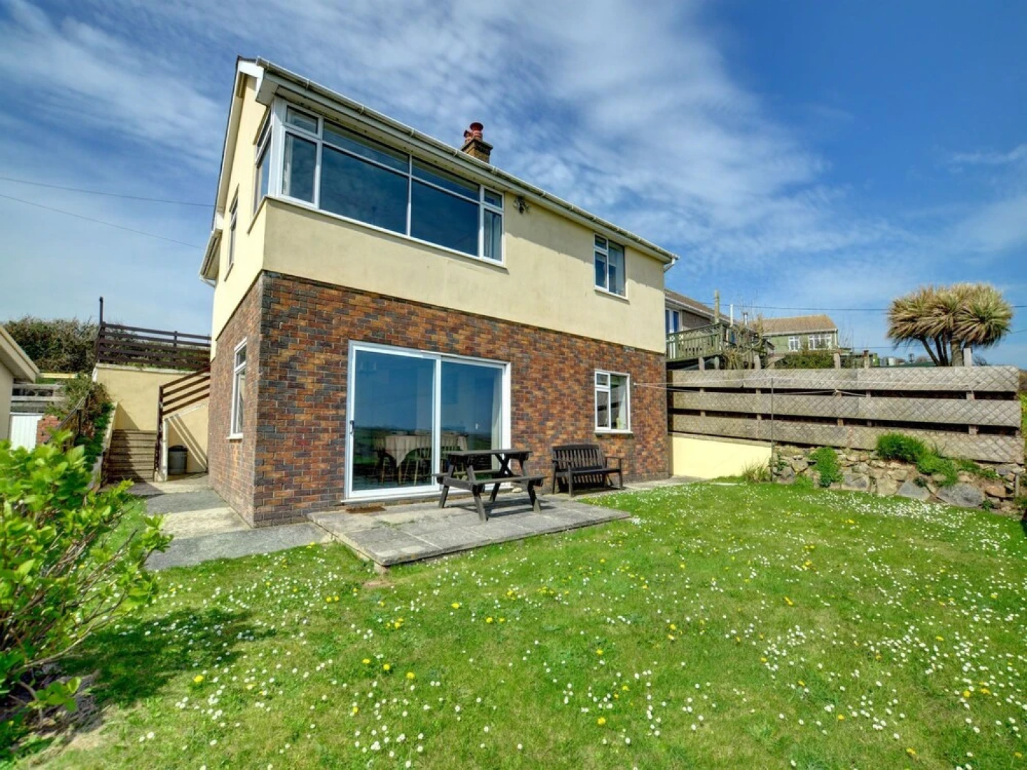 Apartment With Panoramic Views Across the sea Down to Grassholk and the Skomer Islands
