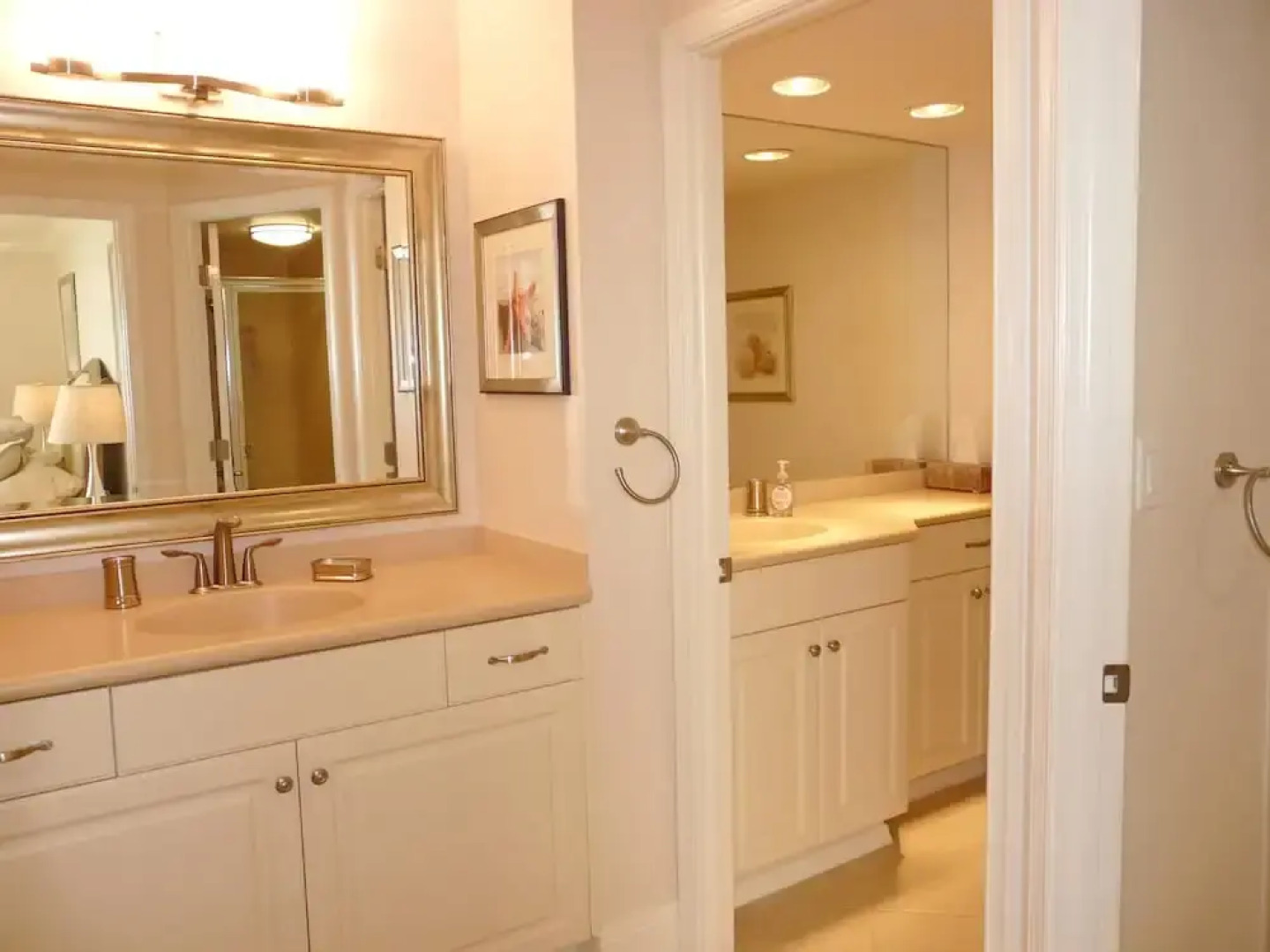 Stylish Beachfront Condo With Spa/pool and Ocean Views