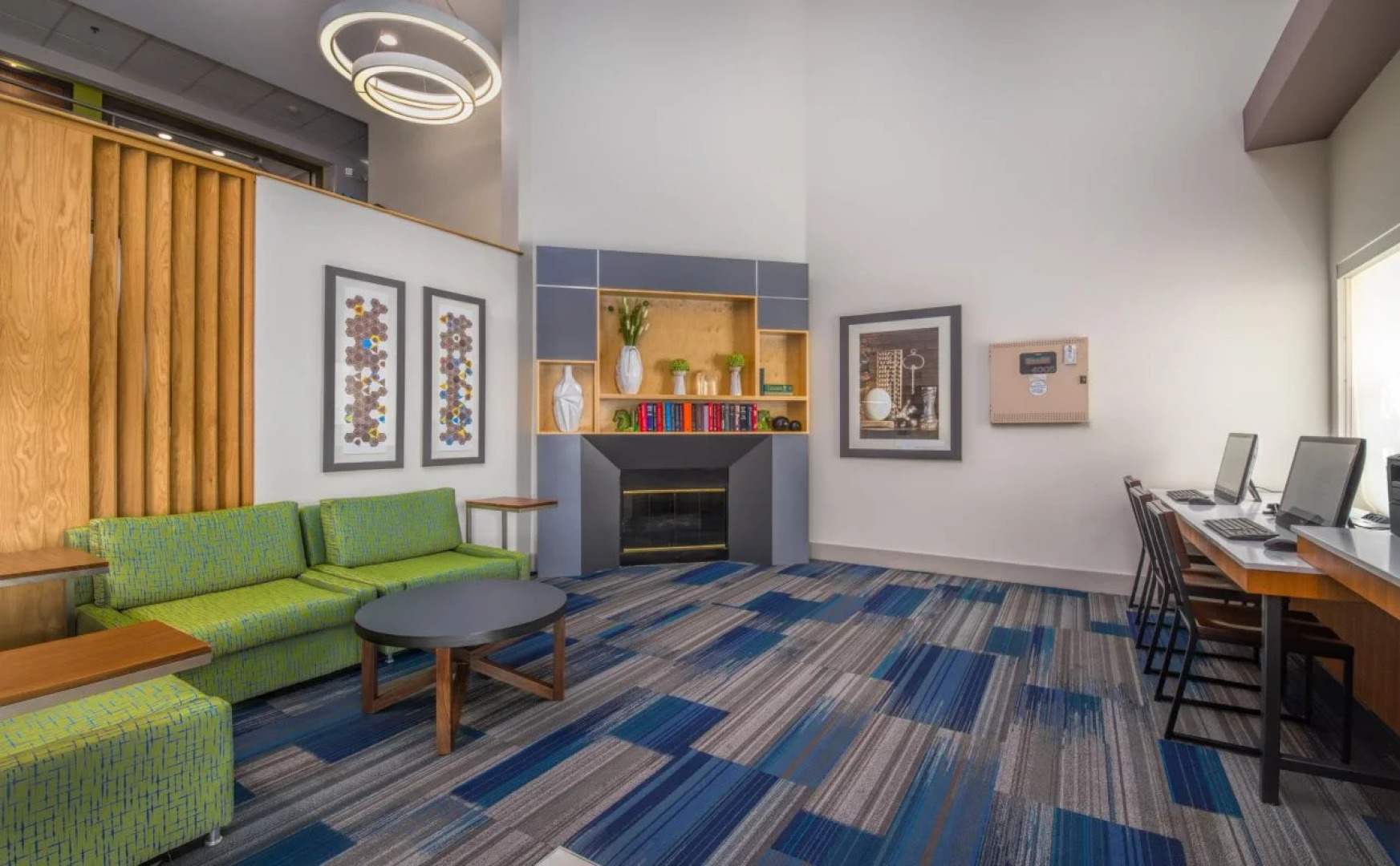 Holiday Inn Express Hotel & Suites Phoenix-Airport by IHG