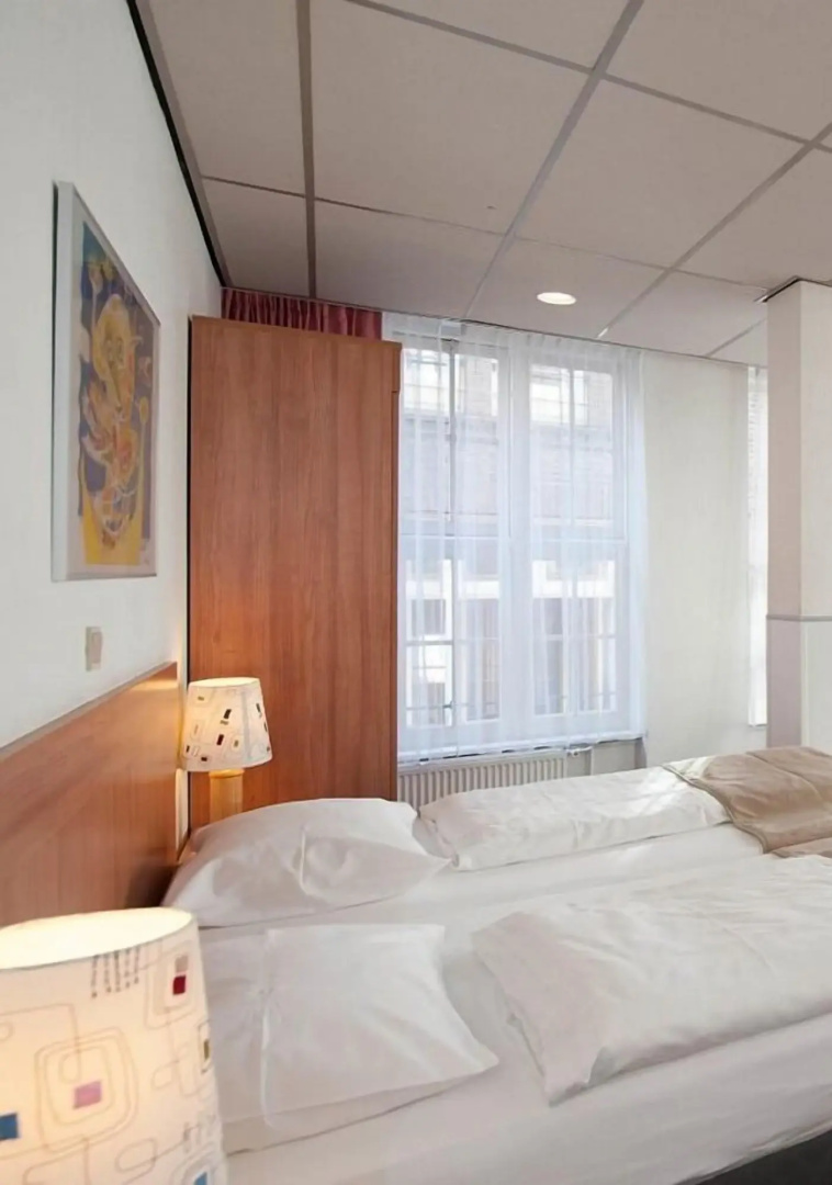 Rho Hotel