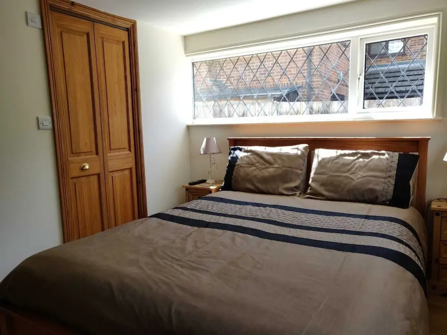 Whitehouse Guest House