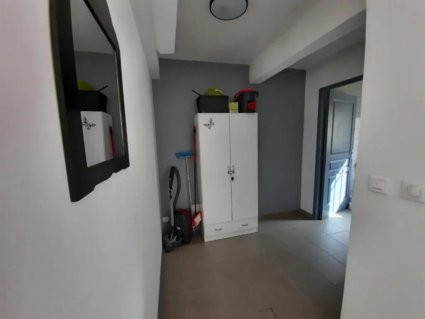 Superbe appartement F2 neuf : terrasse, barbecue.
