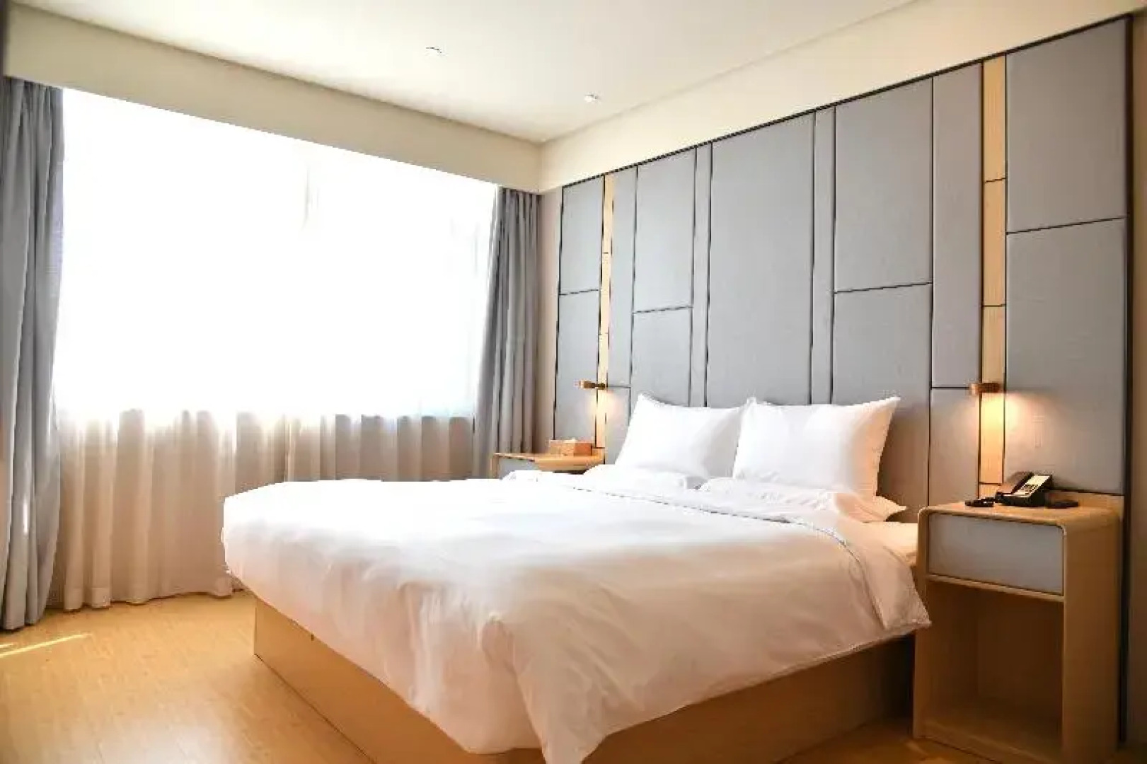 Ji Hotel (Rizhao Lighthouse Seaside Scenic Area)