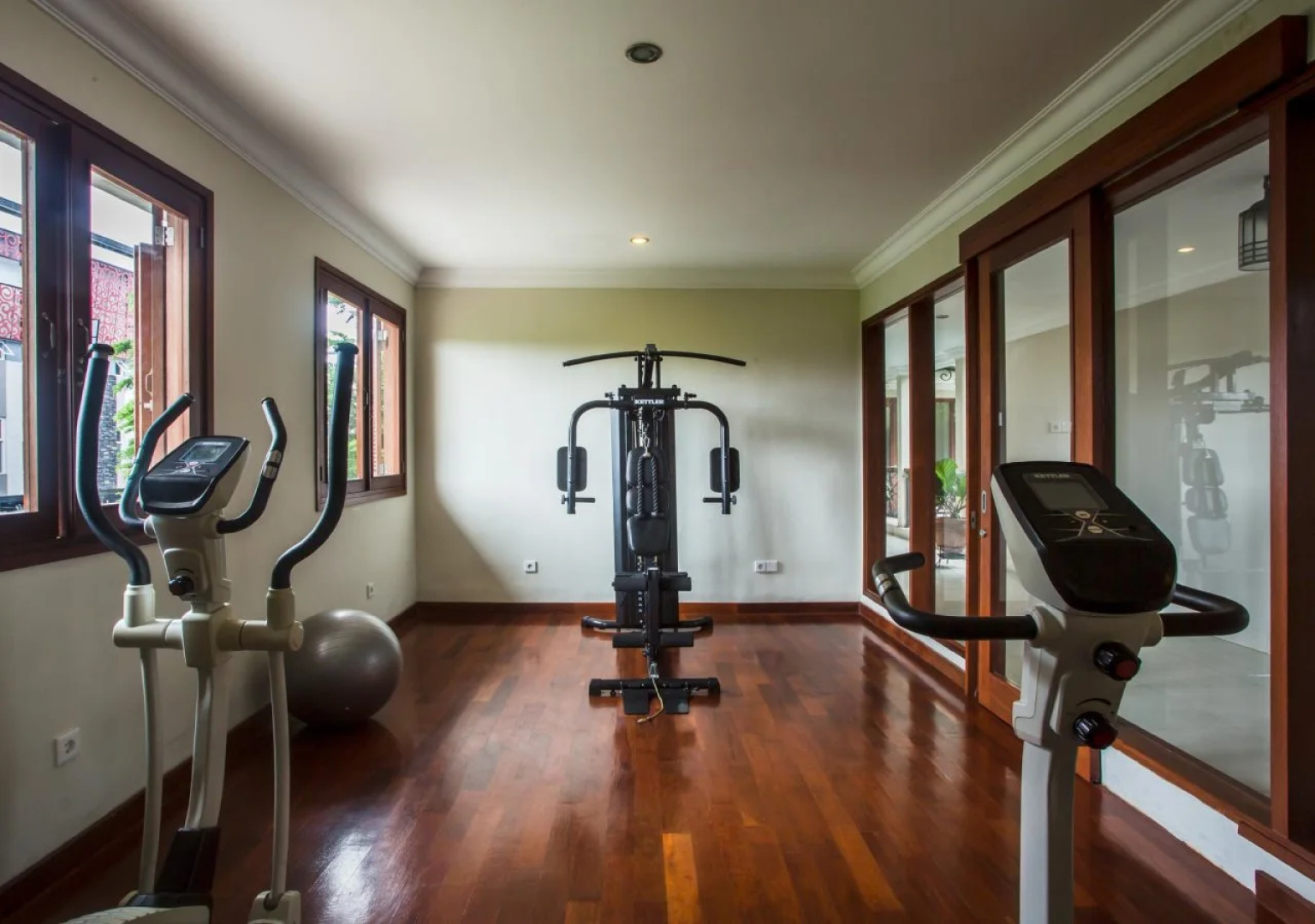 Seminyak Lagoon All Suites Hotel