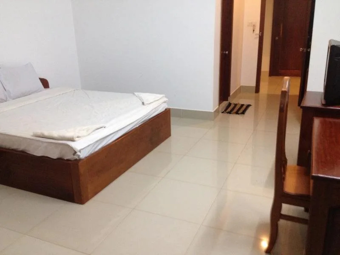 Ratanak Phnom Svay Hotel
