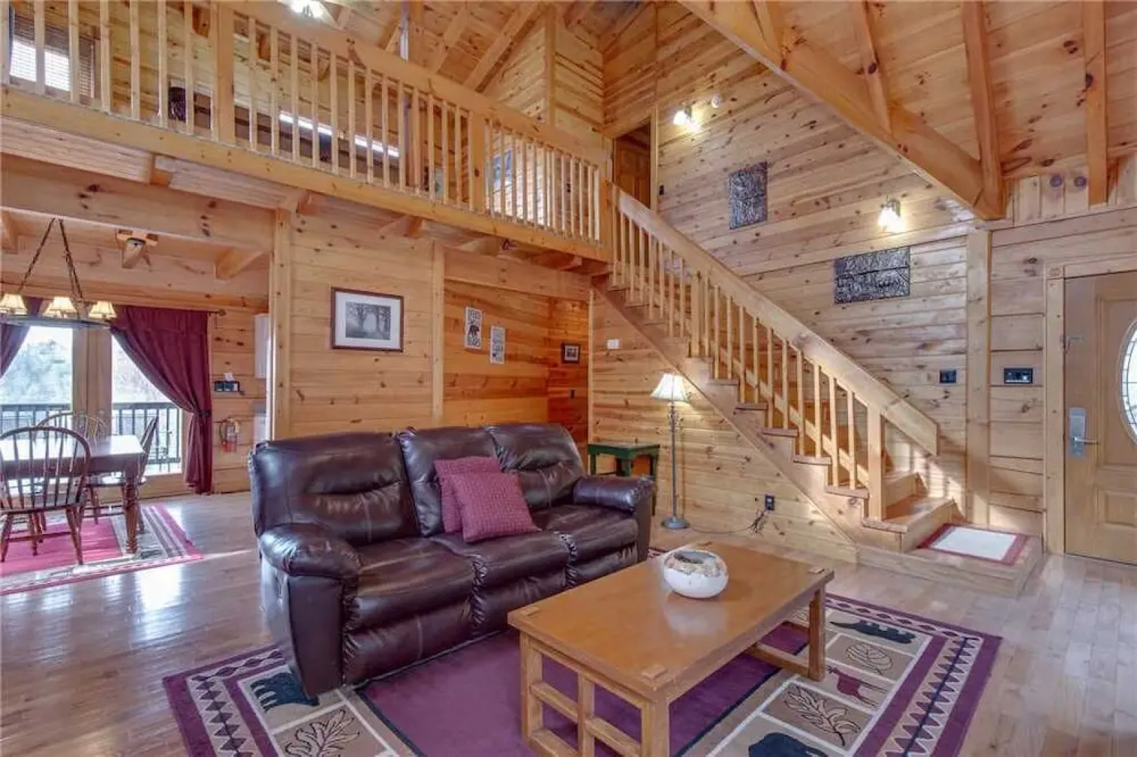 Bear View - Three Bedroom Cabin
