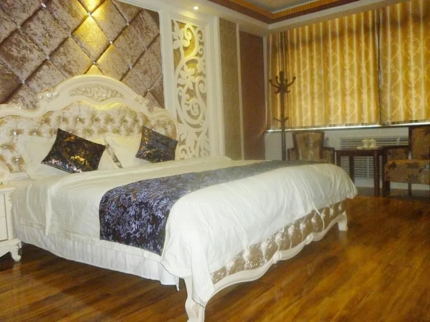 Shuixiangge Business Hotel