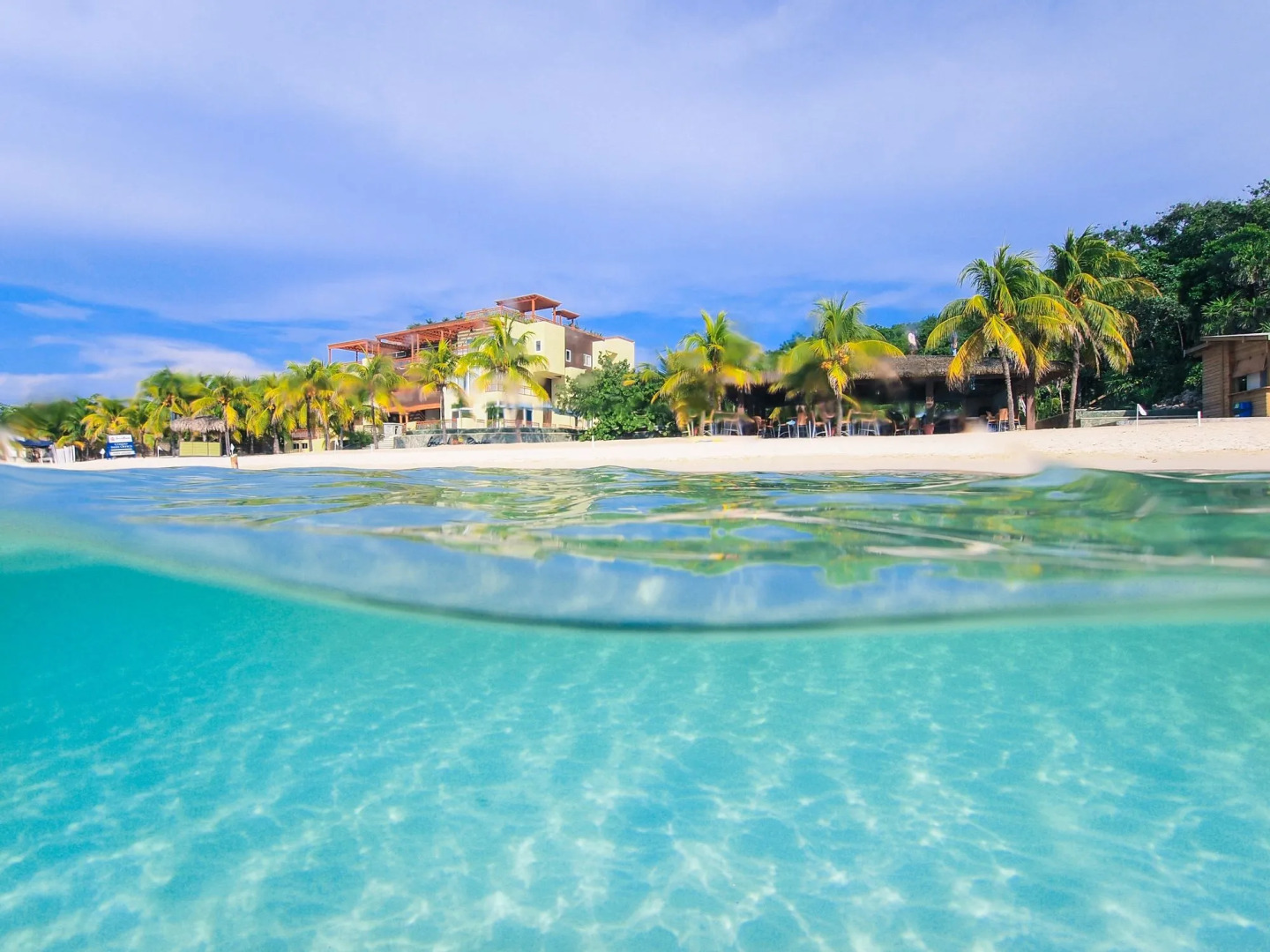 Grand Roatan Caribbean Resort