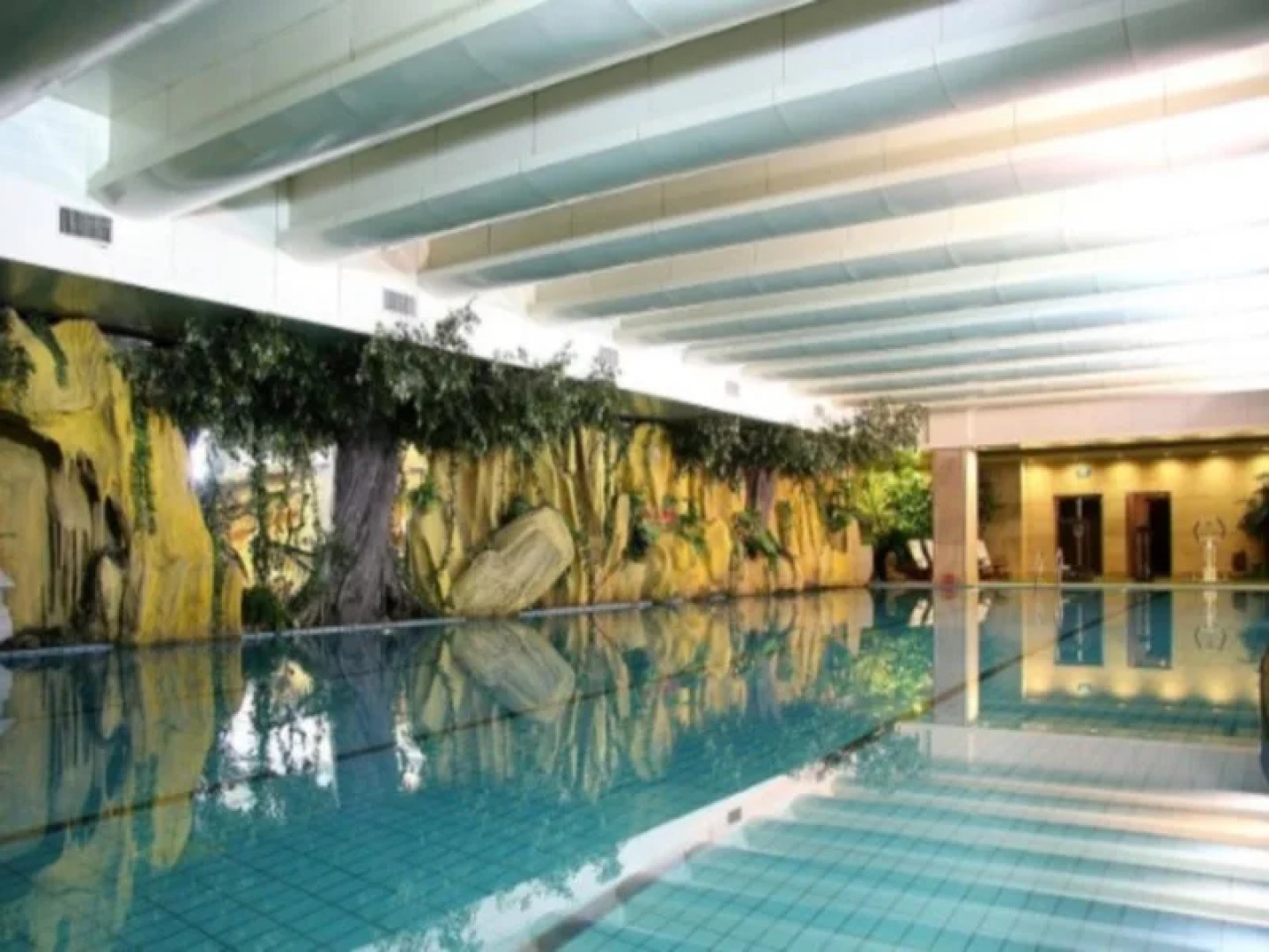 Datong Hong An International Hotel