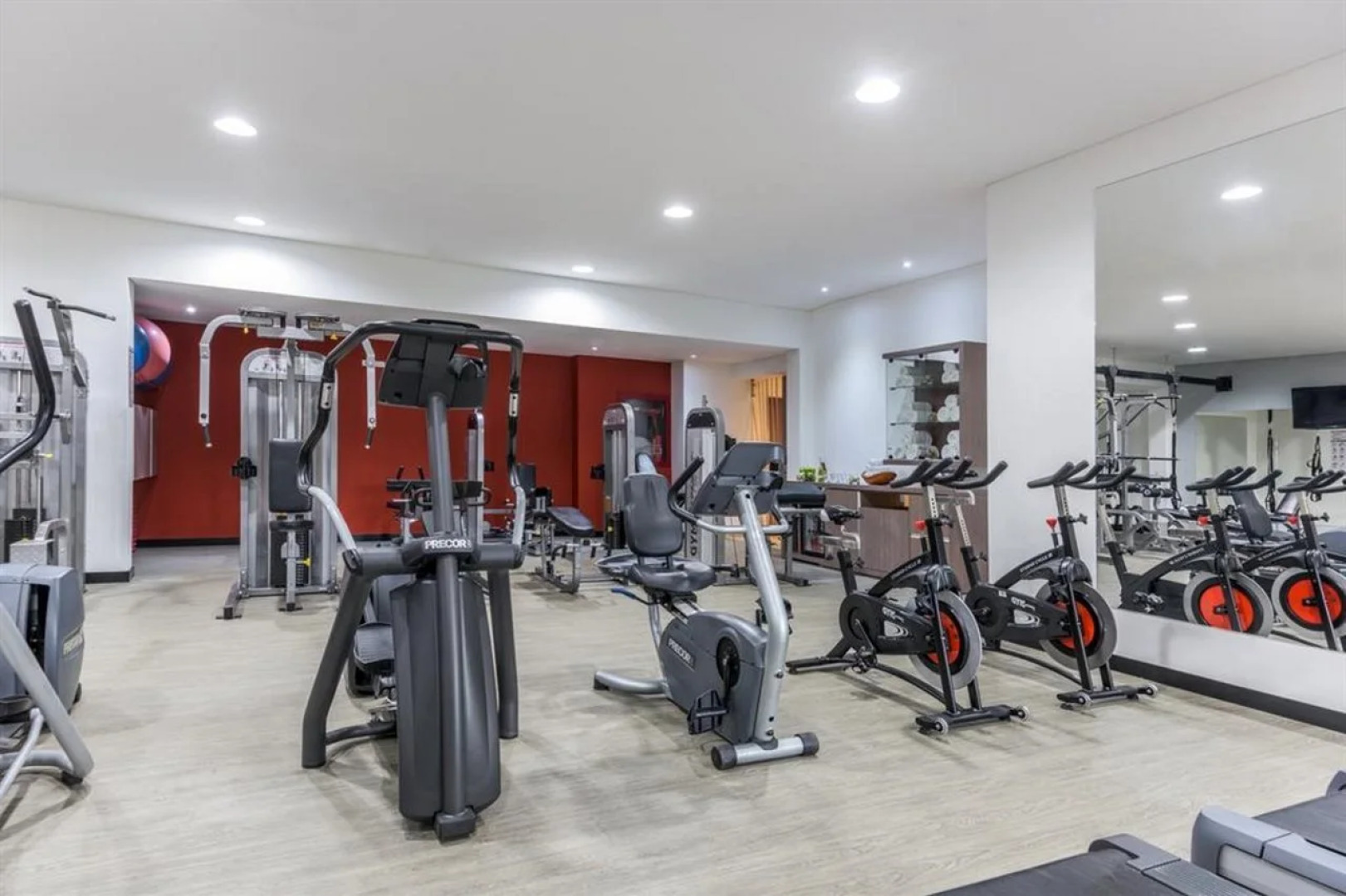 NH Collection Bogotá Teleport Royal