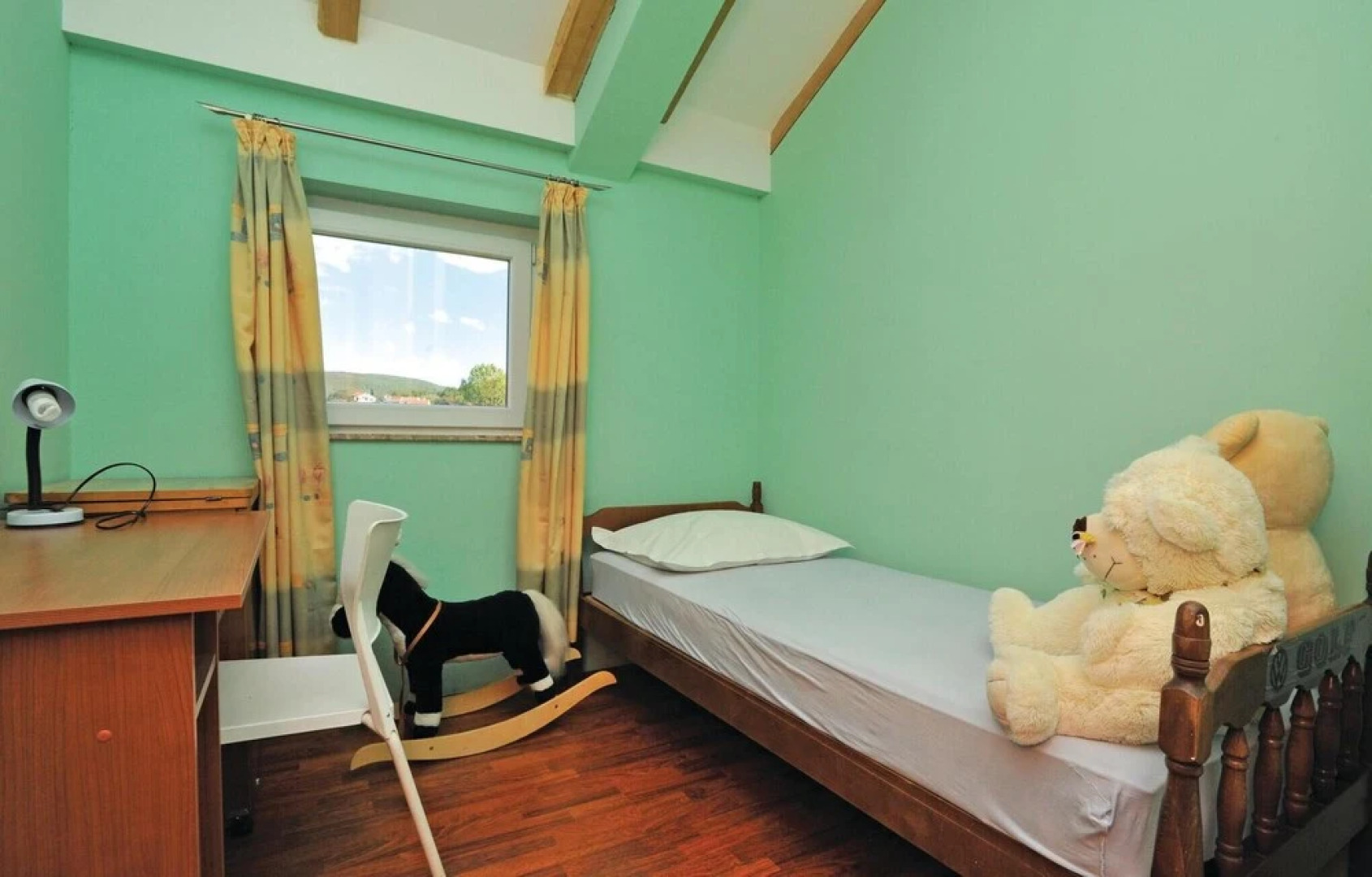 Stunning Home in Trilj With Wifi and 4 Bedrooms