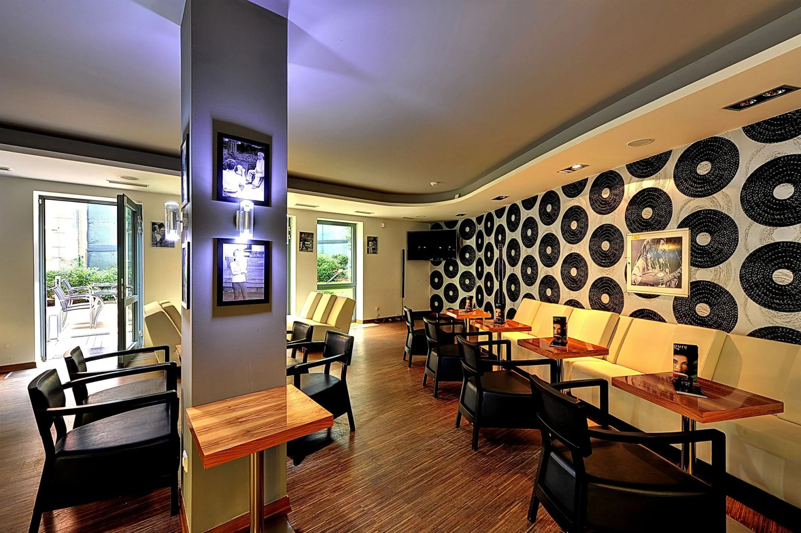 St. Joseph ROYAL REGENT