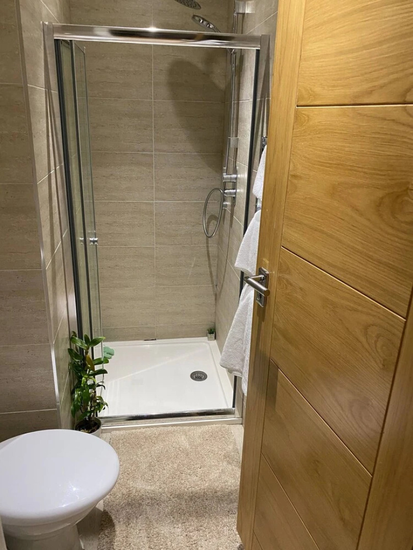 Modern Contemporary Luxury Small Medium Sized