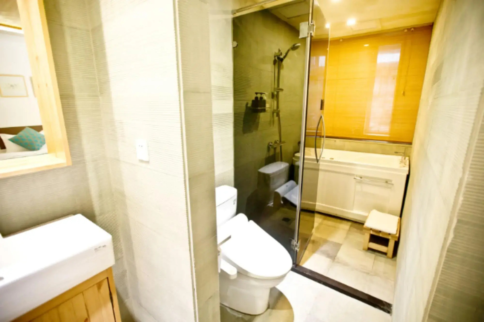 Westlake Longshang Boutique Hotel