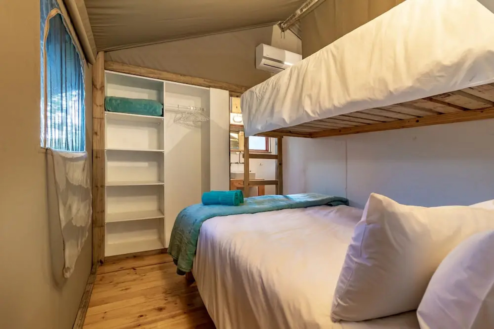 AfriCamps at Doolhof- Glamping