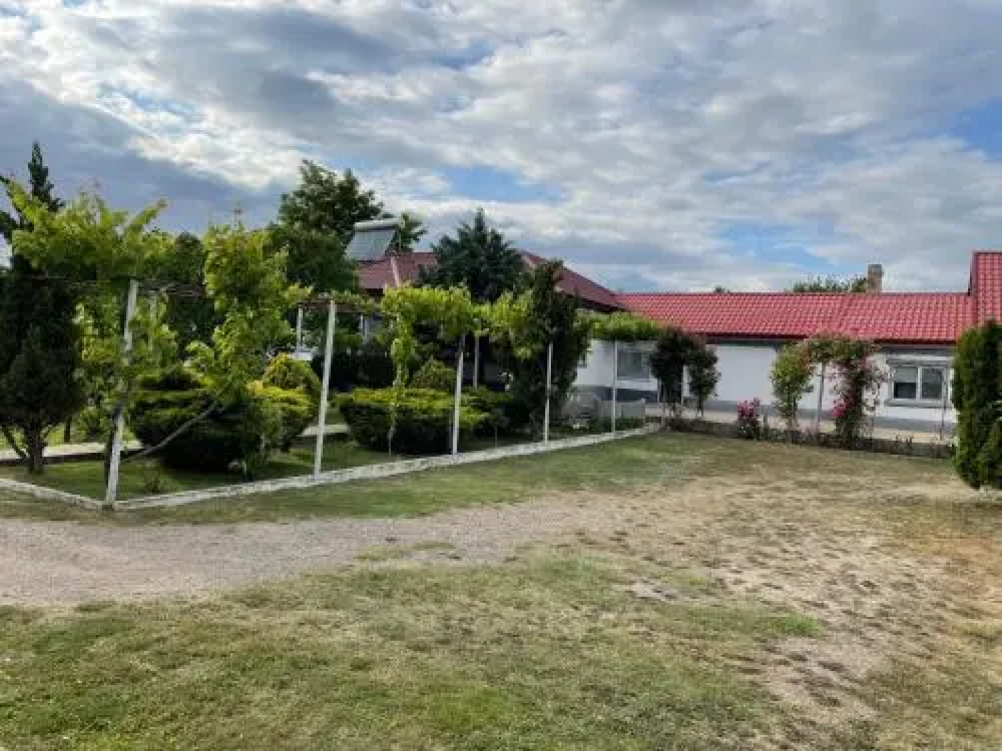 Arts Leisure House
