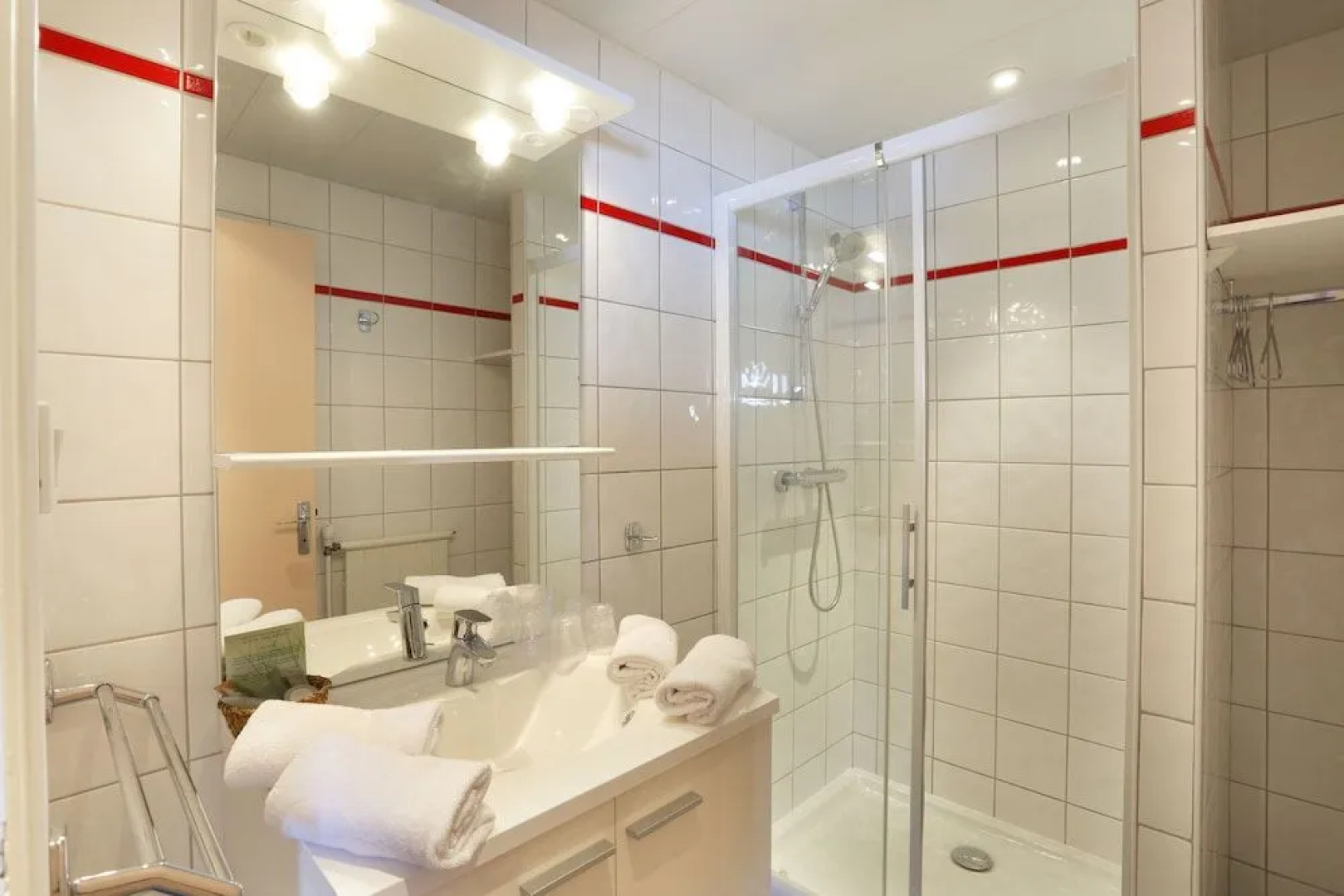 Hôtel Eliova - Le Chaix