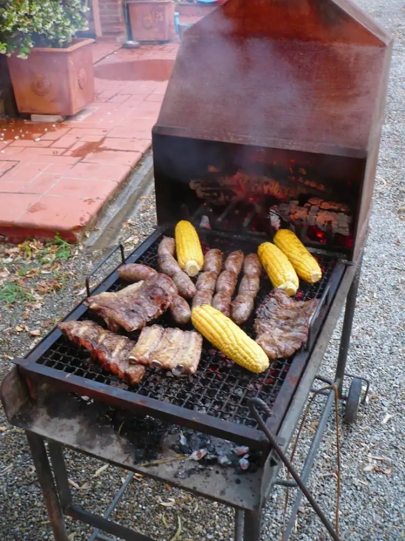 Panoramic Villa in Tuscany Rolling Hill, Well Connected, Everyday new Journey to