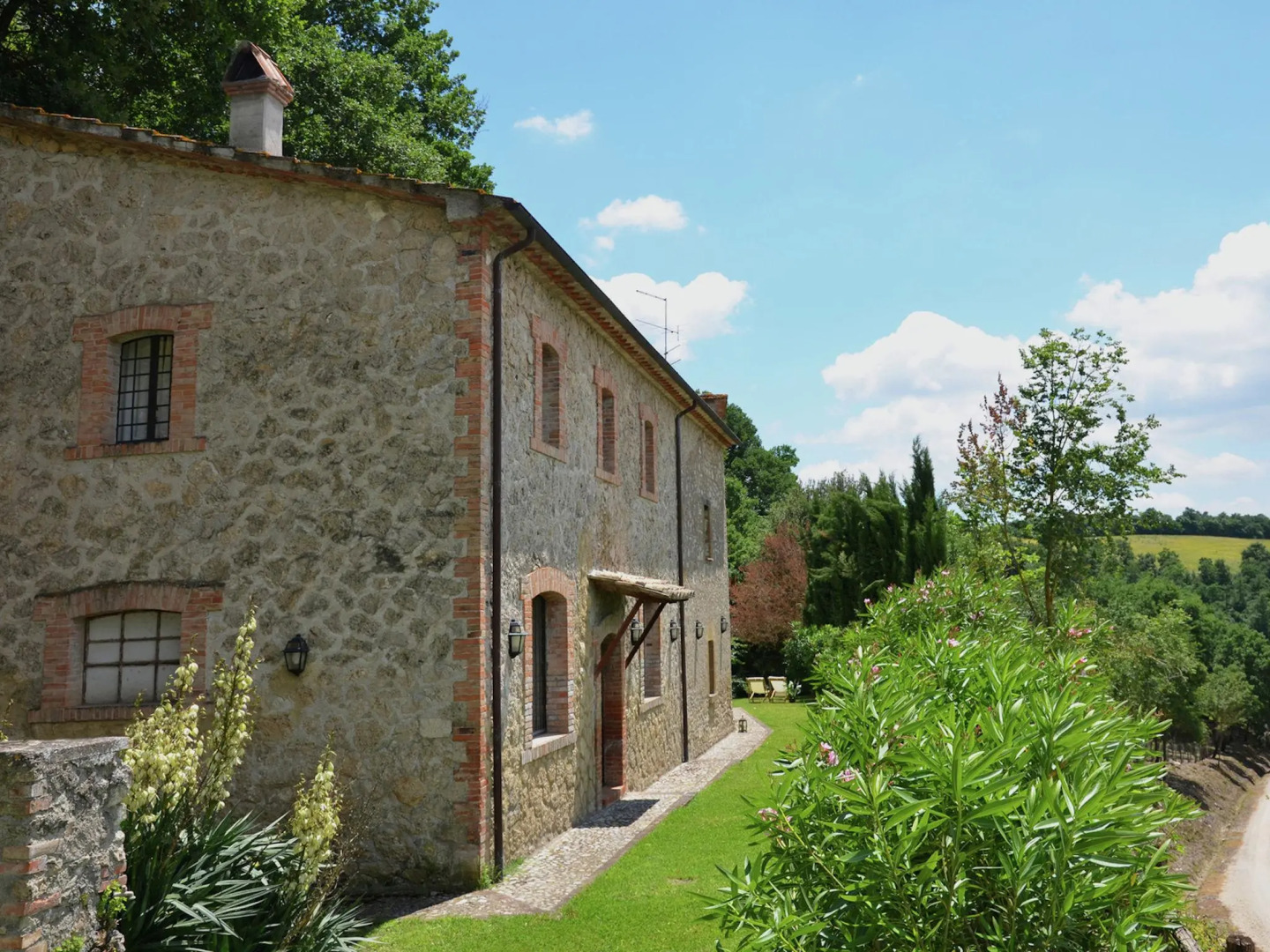 Spacious Villa in Sermugnano With Private Swimming Pool