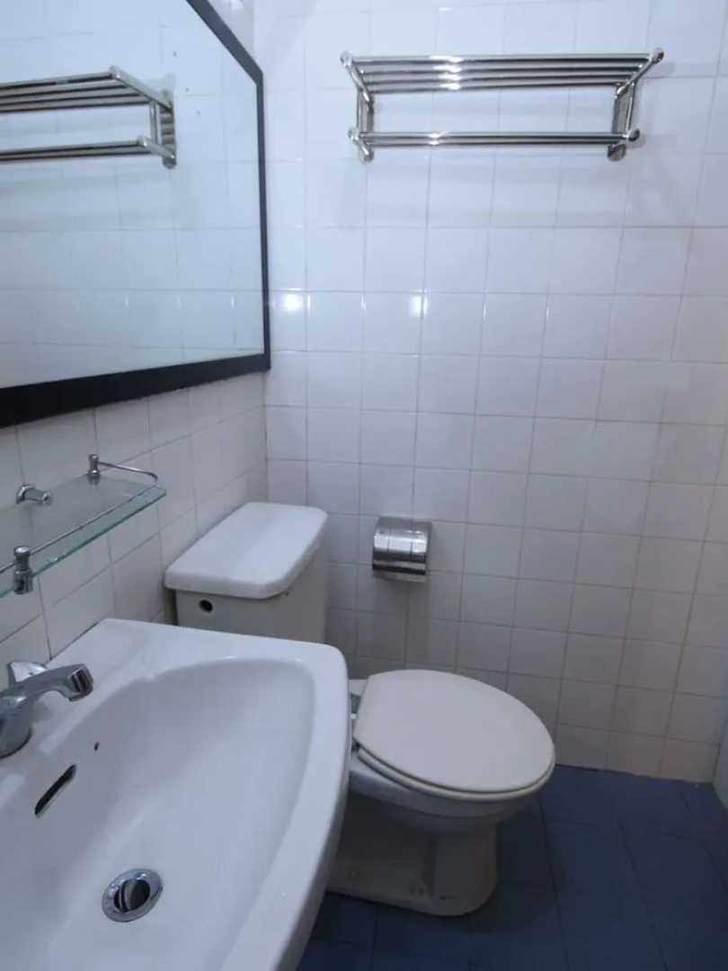 OYO 89627 Hotel Sarina