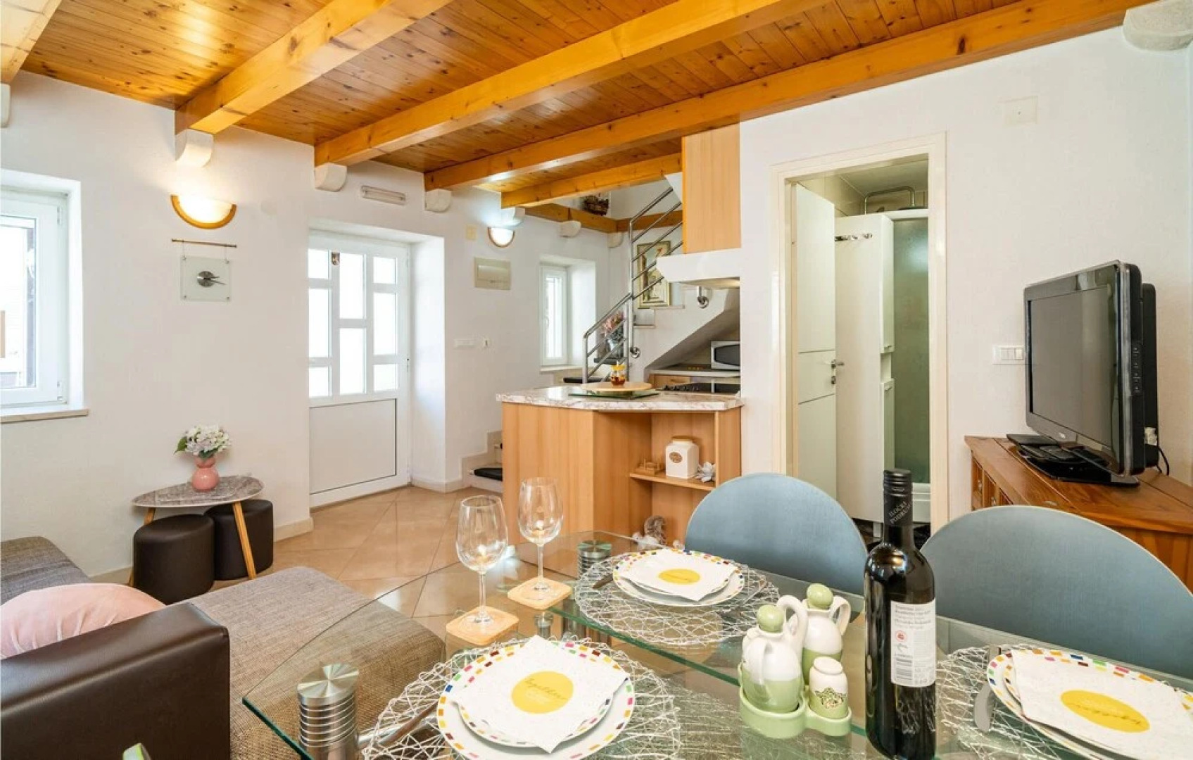 Amazing Home in Komolac With Wifi and 1 Bedrooms