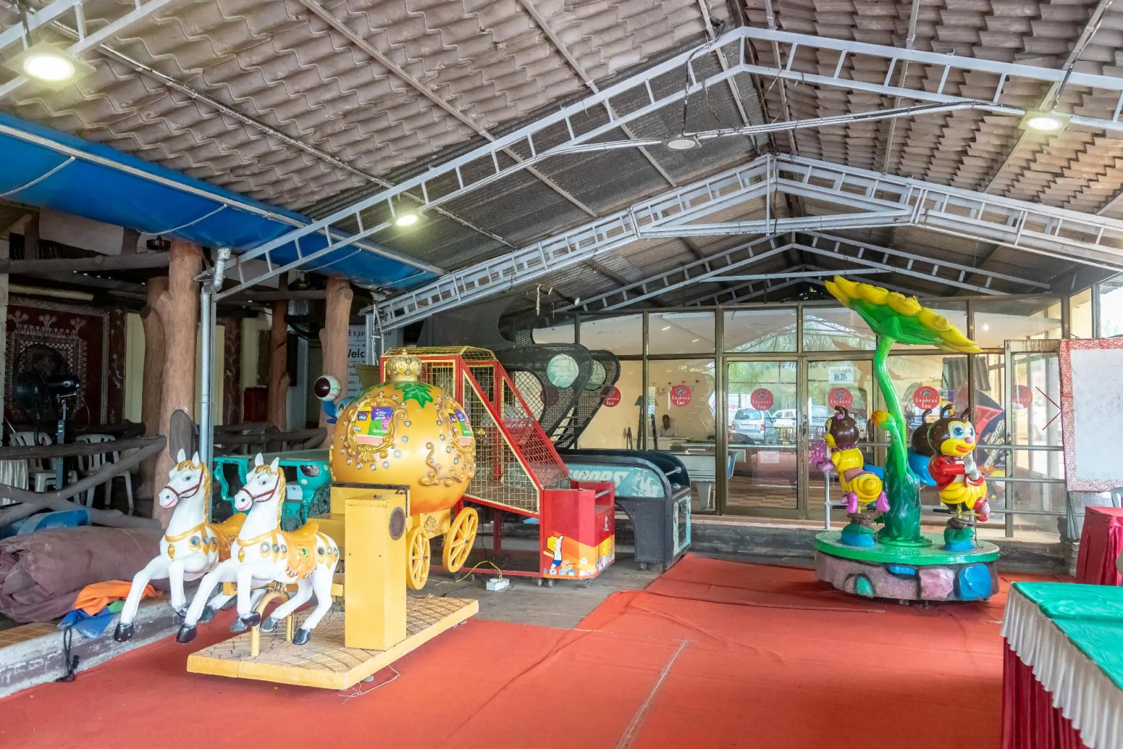 Freesia By Express Inn