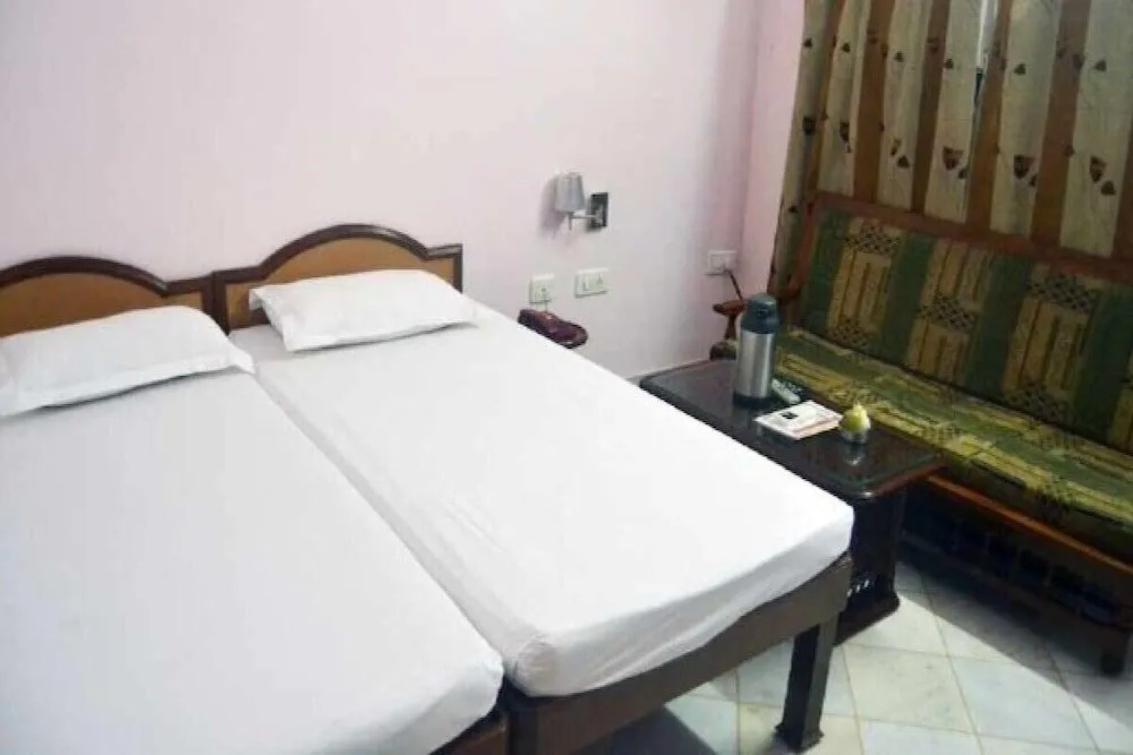 Hotel Rathore Lodge & Restaurant