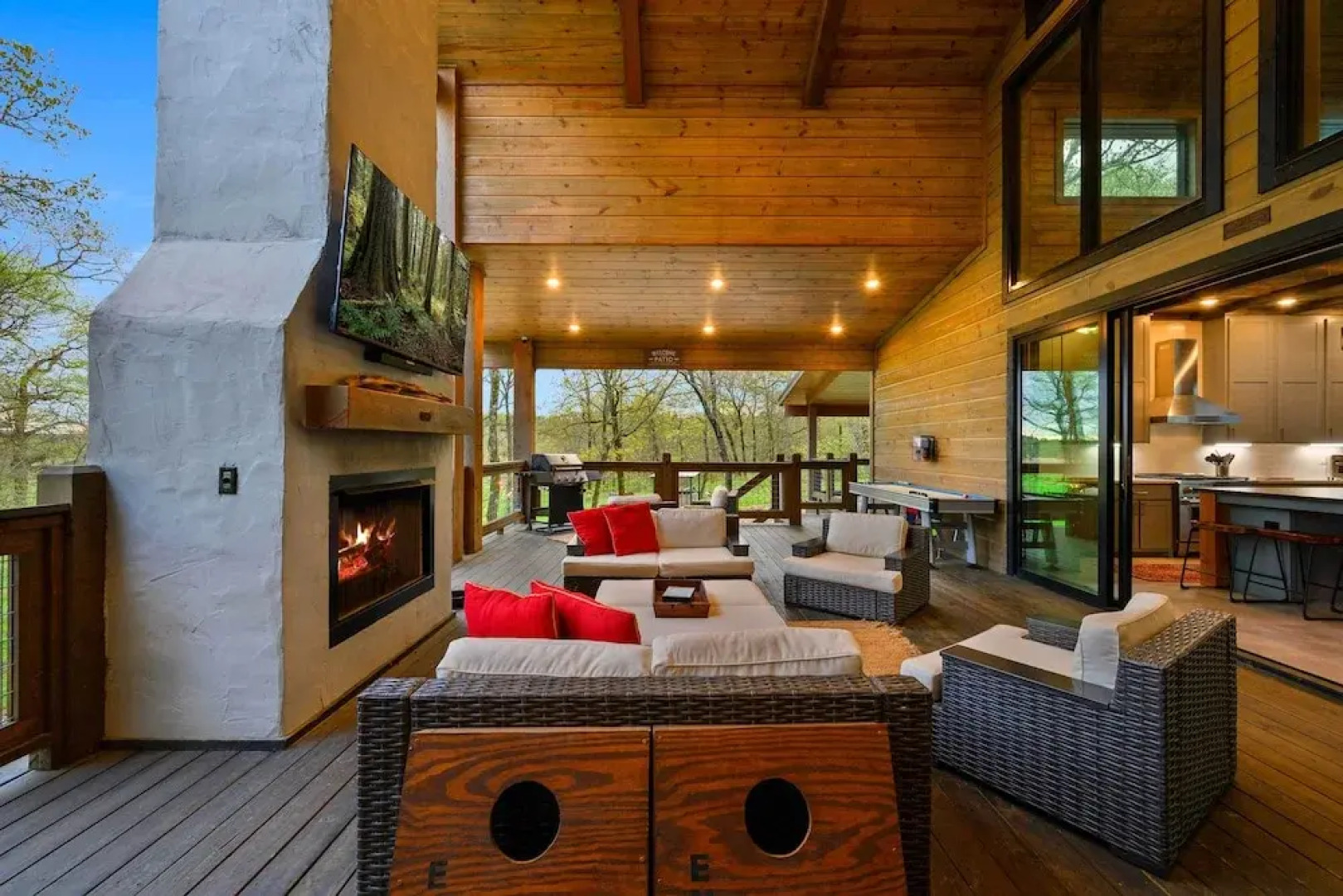 Secluded Creekside Cabin w/ Hot Tub & Fire Pit!