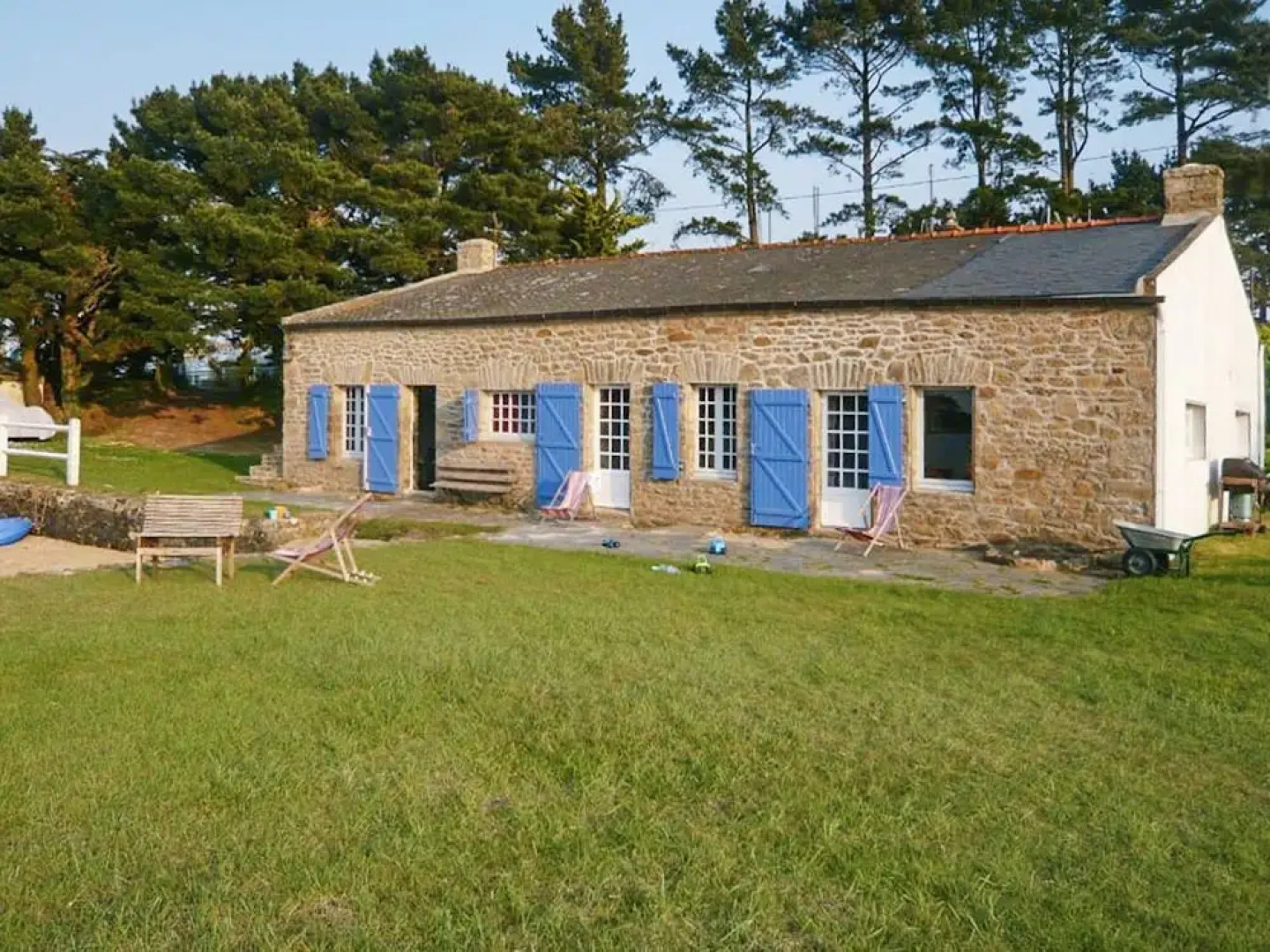 Original Seaside House in Brittany With 4 Bedrooms, Lovely Garden, Jet