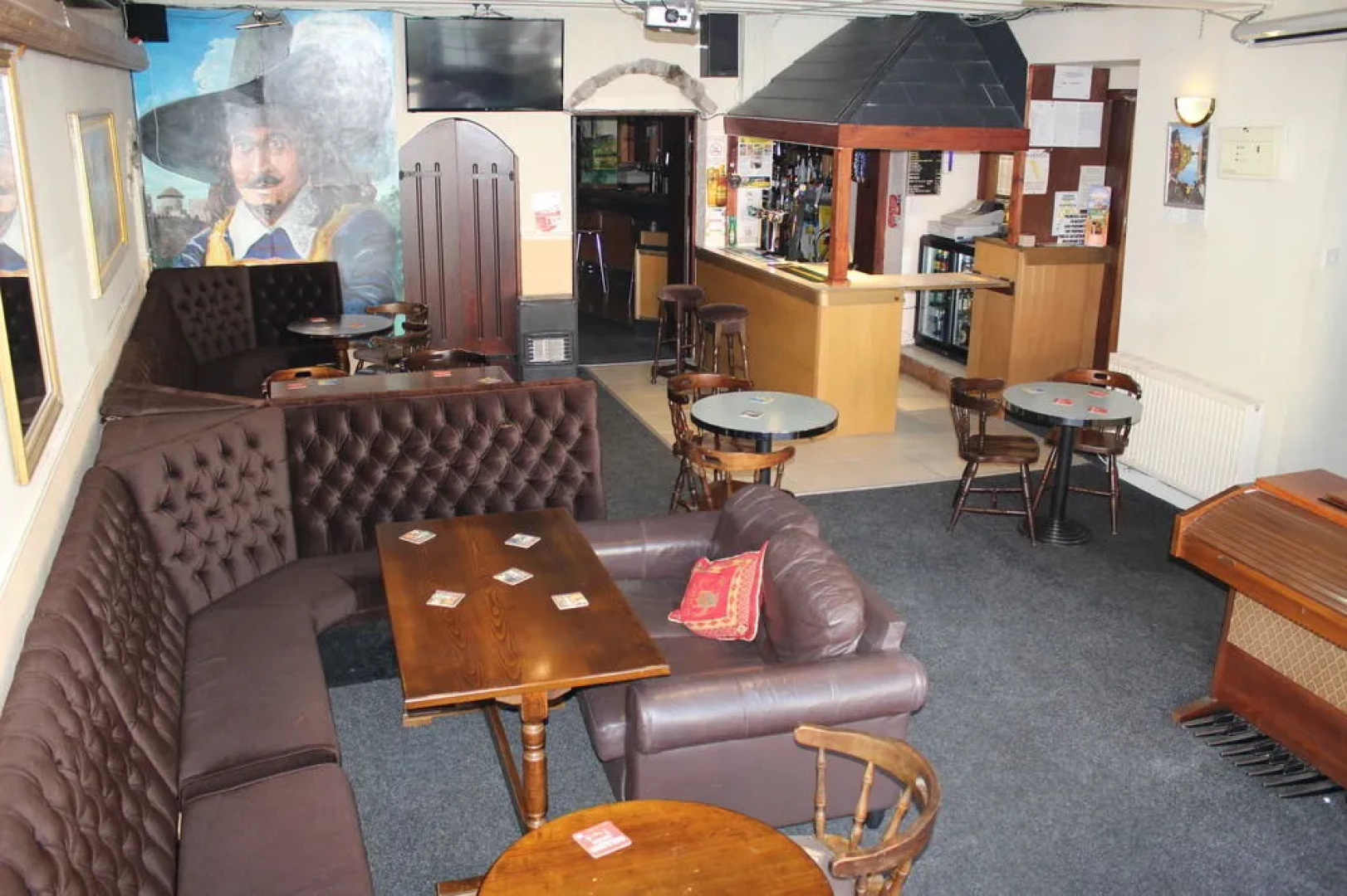 The Middlegate Hotel