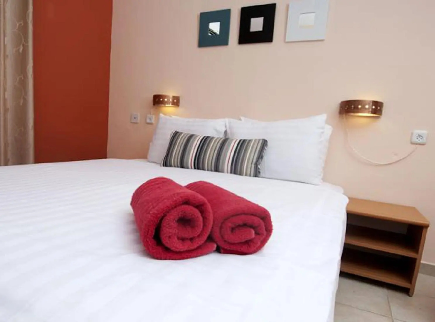 Lotan Desert Travel Hotel