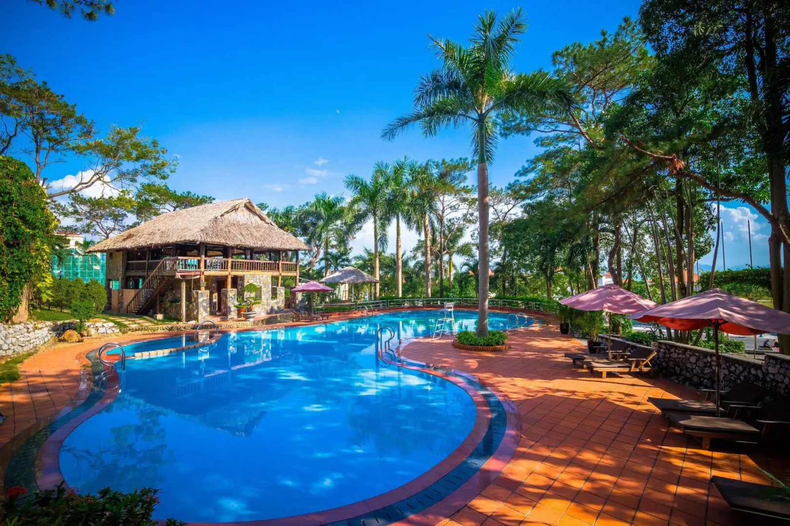 Sai Gon Ha Long Hotel
